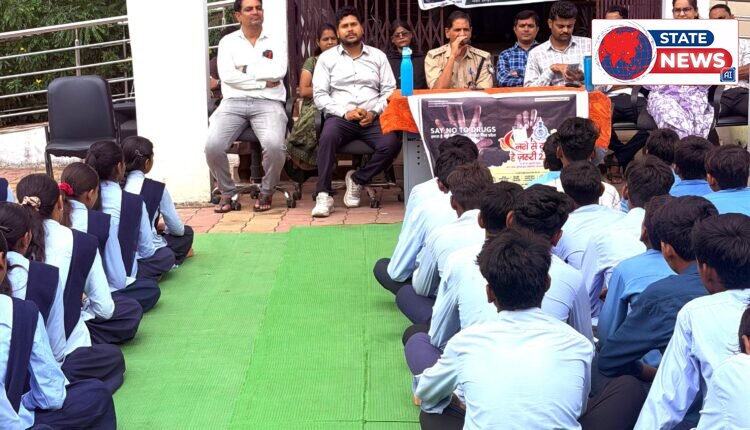 Umriya ke bannoda gramin Kshetra mein schoolon mein chalaya Gaya Nasha Mukti abhiyan