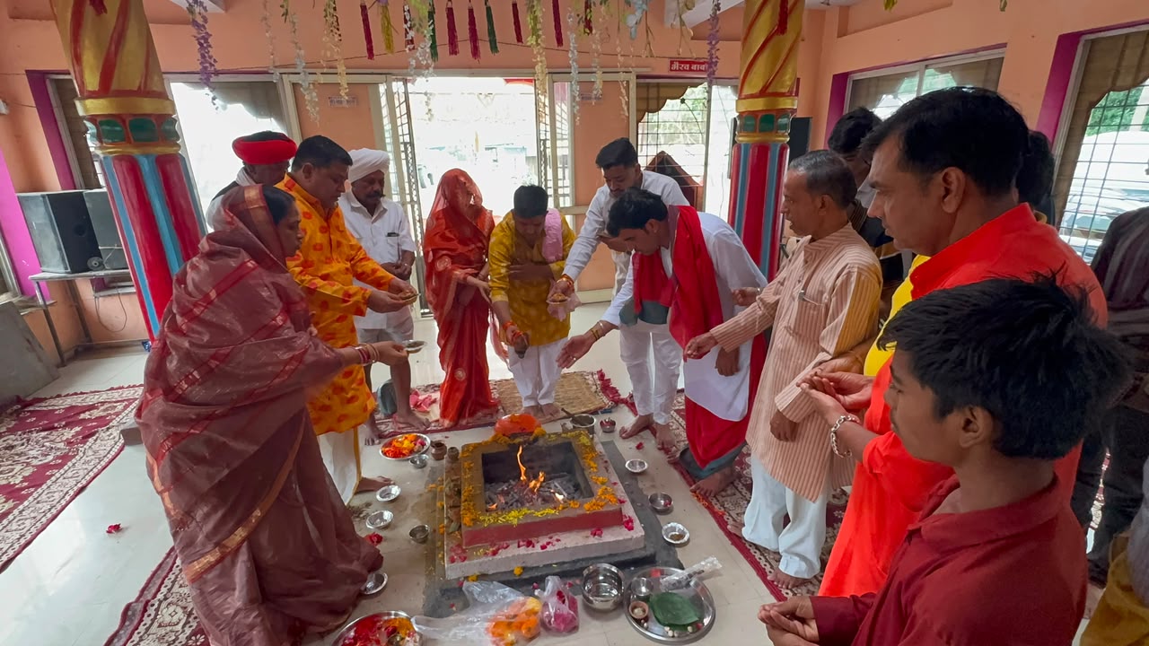 अच्छी बारिश और खुशहाली की कामना से गूंजा मानकामनेश्वरी धाम, 108 सुंदरकांड पाठ व 108 चोले अर्पित