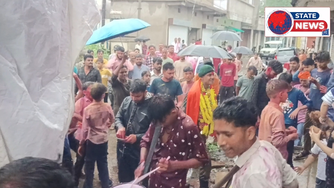 देश सेवा का जज़्बा: ट्रेनिंग पूरी कर पहली बार गृहनगर केसली पहुंचे अग्निवीर समरदीप राठौर, भारी बारिश के बीच ग्रामीणों ने किया भव्य स्वागत