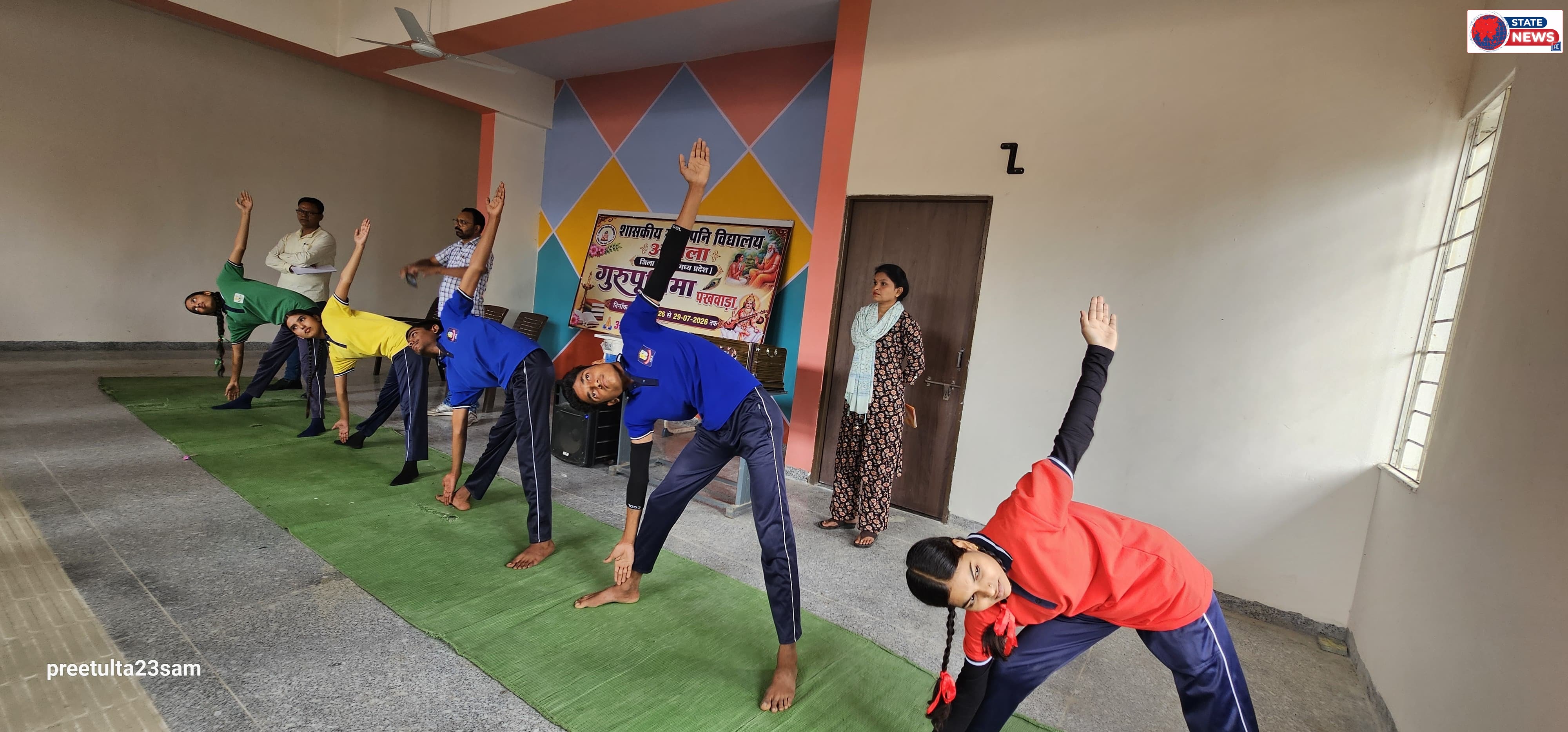 *सांदीपनि विद्यालय में गुरु पूर्णिमा पखवाड़ा के तहत योगाभ्यास एवं गुरु महिमा गीत का आयोजन*