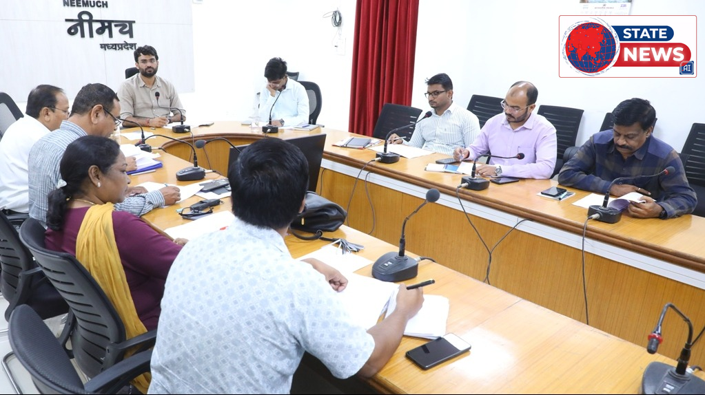 नीमच कलेक्टर हिमांशु चंद्रा की अध्यक्षता में रोगी कल्याण समिति की बैठक