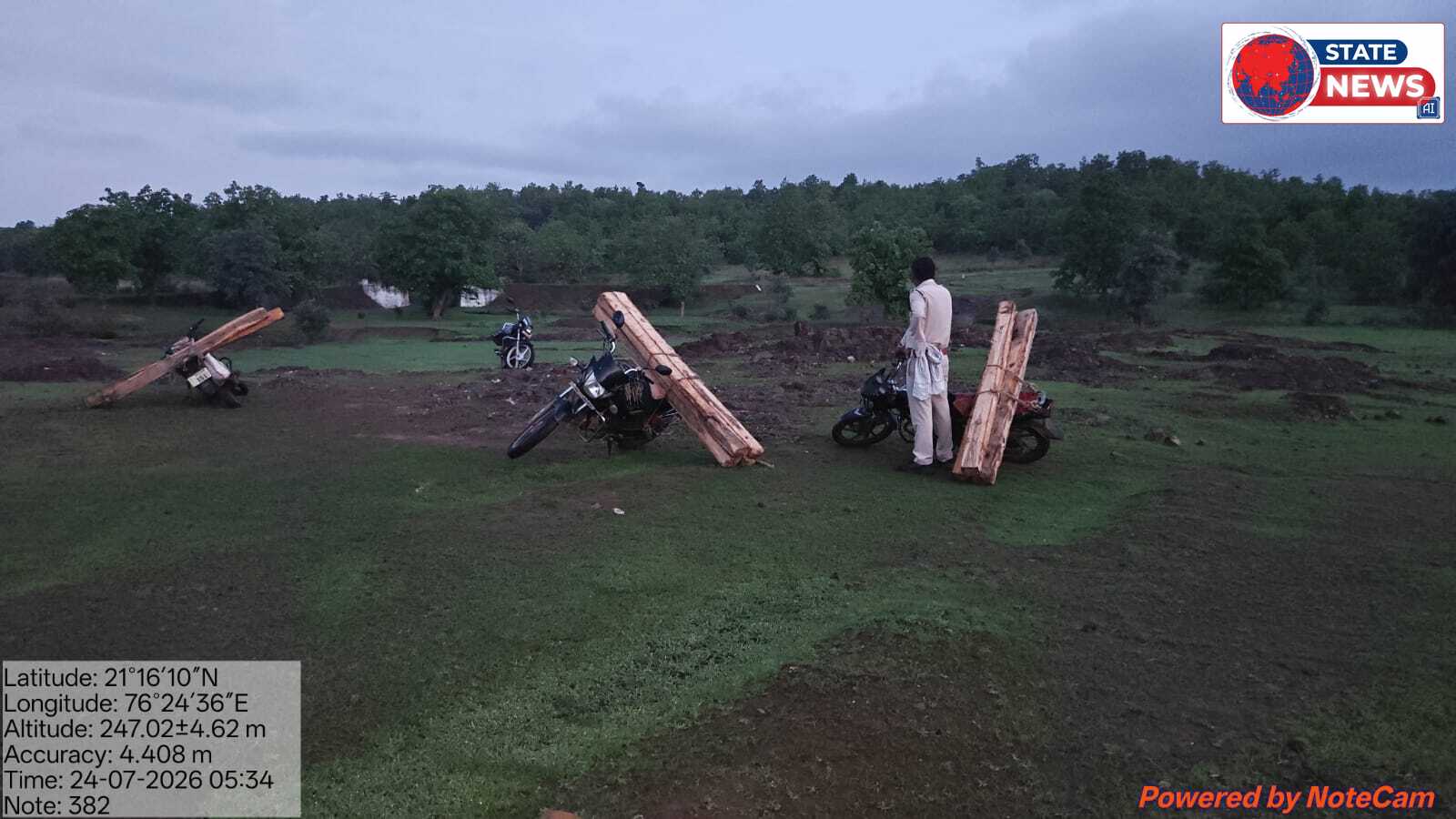 बुरहानपुर वन मंडल के बोदरली में रात्रि गश्त: 6 मोटर साइकिल, 17 सागौन सिल्ली जब्त ।