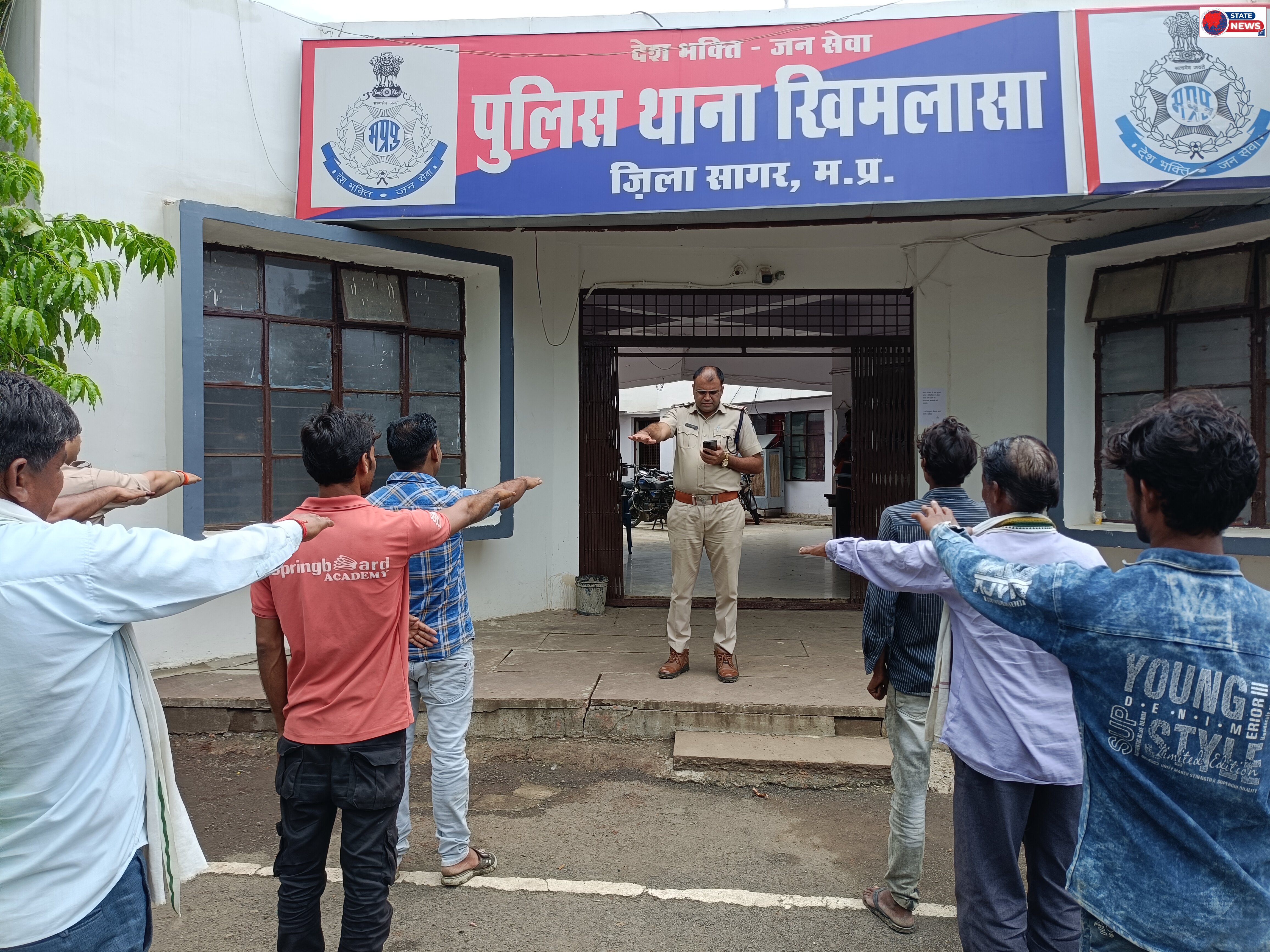 नशे से दूरी है ज़रुरी खिमलासा पुलिस 