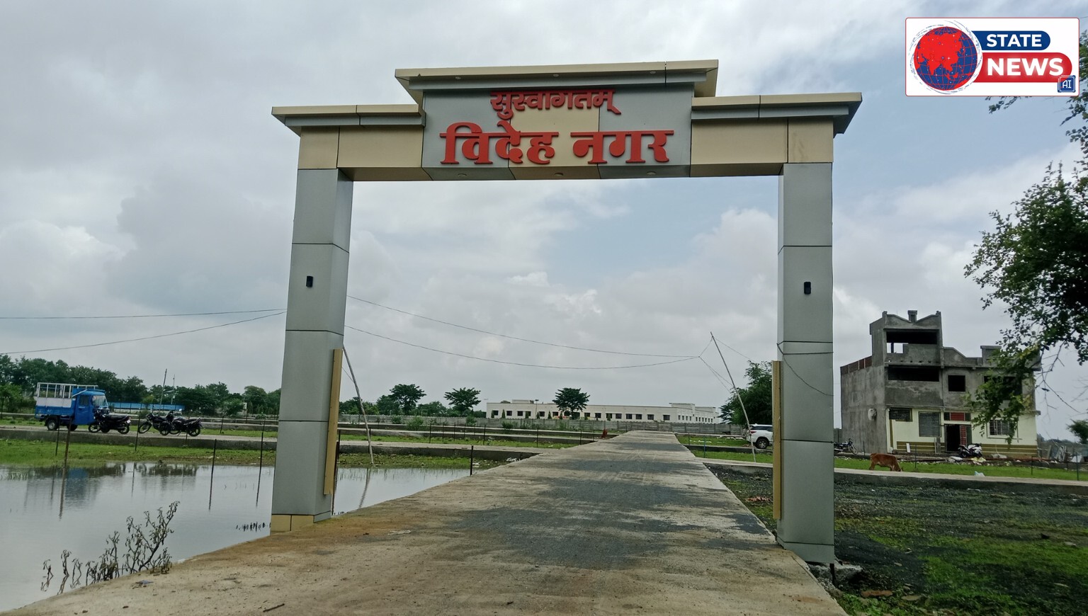 ग्राम पंचायत का बड़ा खुलासा: बिना NOC बस गईं कॉलोनियां, बिजली विभाग ने कैसे जला दी रोशनी? देवरी में अवैध कॉलोनियों का खेल बेनकाब, करोड़ों के