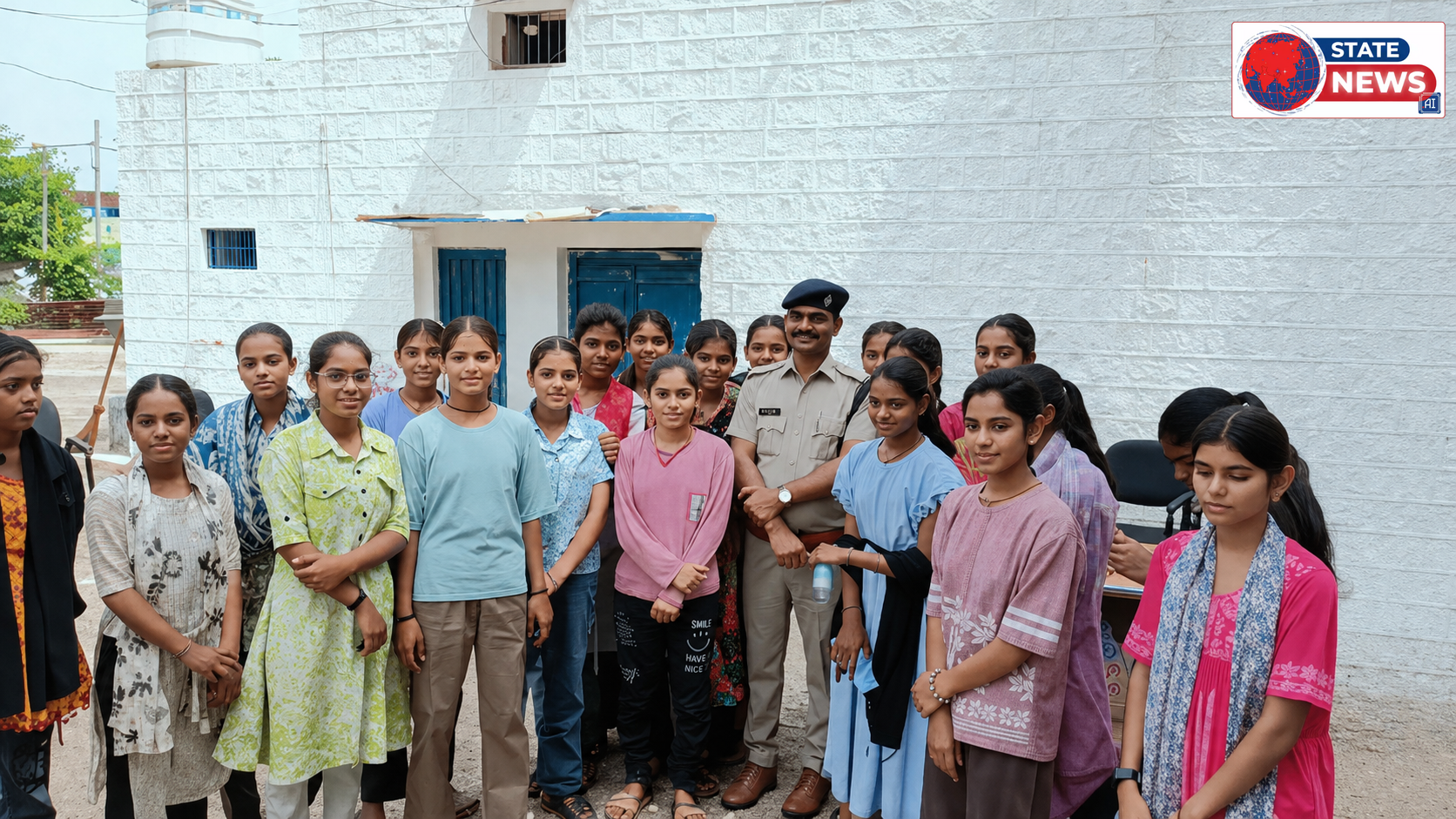  बामौर कलां थाना परिसर में विद्यार्थियों को दिया गया नशा मुक्ति का संदेश  