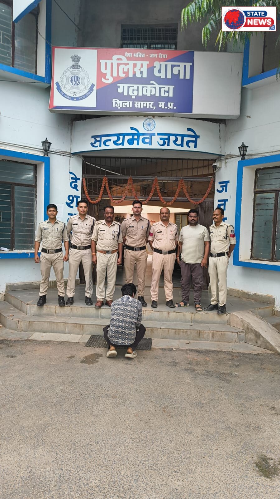 गढ़ाकोटा पुलिस की बड़ी कार्रवाई: हत्या के प्रयास का फरार आरोपी गिरफ्तार, वारदात में इस्तेमाल चाकू बरामद