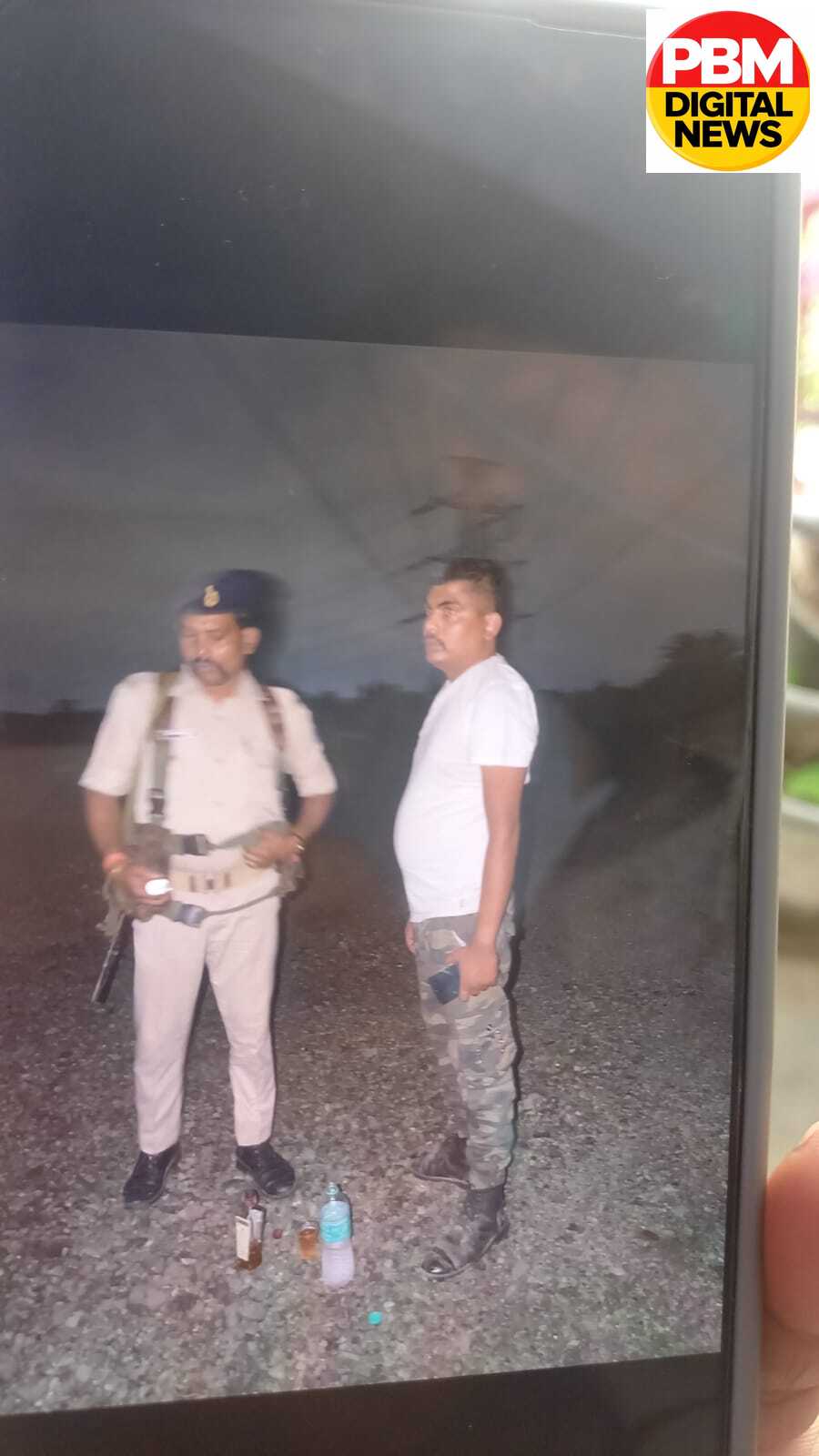 🚨 Big Breaking! खाकी की आड़ में ठगी, हथियार और शोषण का खेल: मिहिजाम में फर्जी पुलिस गिरफ्तार; SDPO वसीम राजा ने किया बड़ा खुलासा