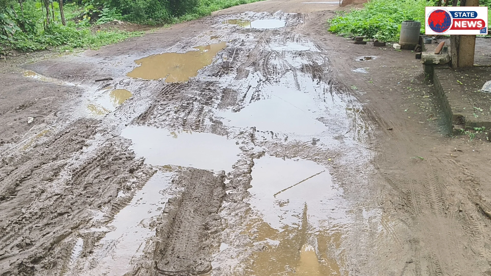 ग्राम साईंखेड़ा में अधूरी नाली और गंदगी से आक्रोशित ग्रामवासी, पांच कुएं में से दो पर जाली , ग्रामीणों की आंतरिक गली में रोड की मांग ।