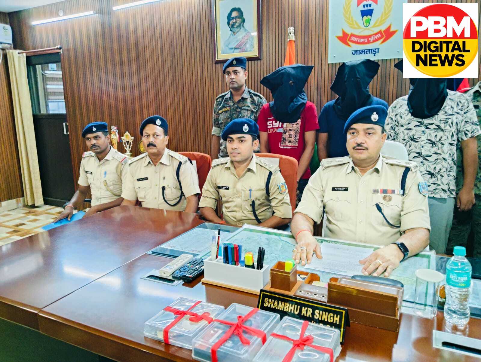 🚨 जामताड़ा में पुलिस का बड़ा एक्शन: 3 शातिर साइबर अपराधी गिरफ्तार, जंगलों और घरों में छापेमारी कर दबोचा