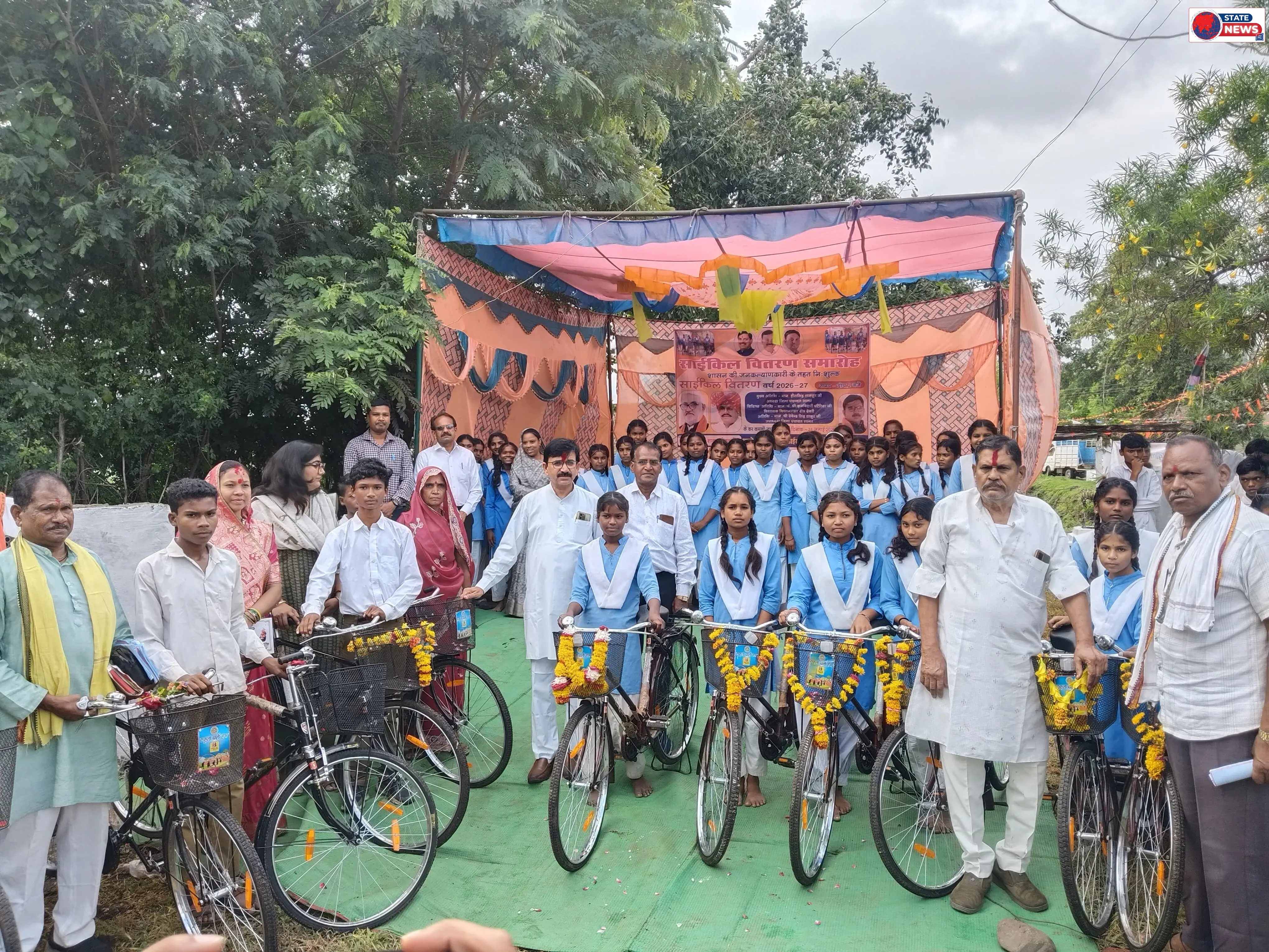 केसली के शासकीय हाई स्कूल चौका में निःशुल्क साइकिल वितरण कार्यक्रम संपन्न, छात्राओं के चेहरे पर खिली मुस्कान