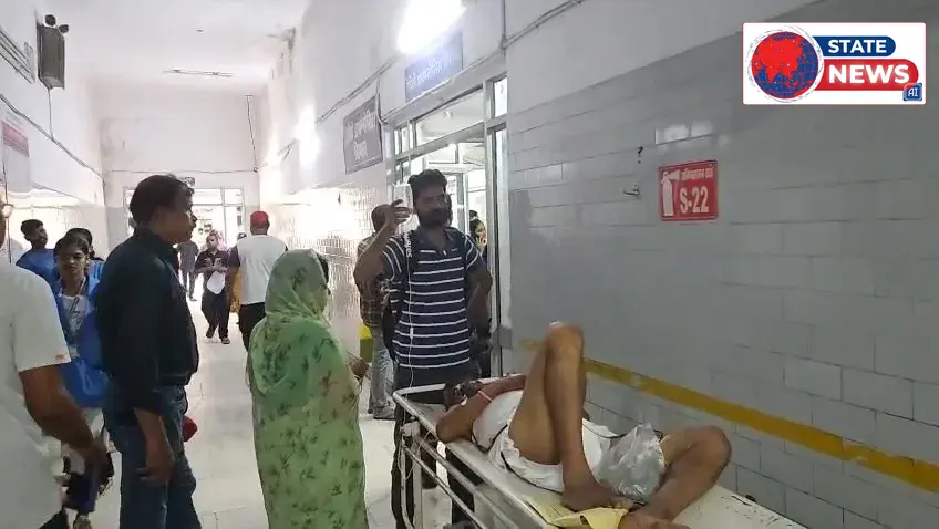हाथ में ग्लूकोज, कंधों पर जिंदगी... रीवा के सबसे बड़े अस्पताल की बदहाल व्यवस्था का वीडियो वायरल