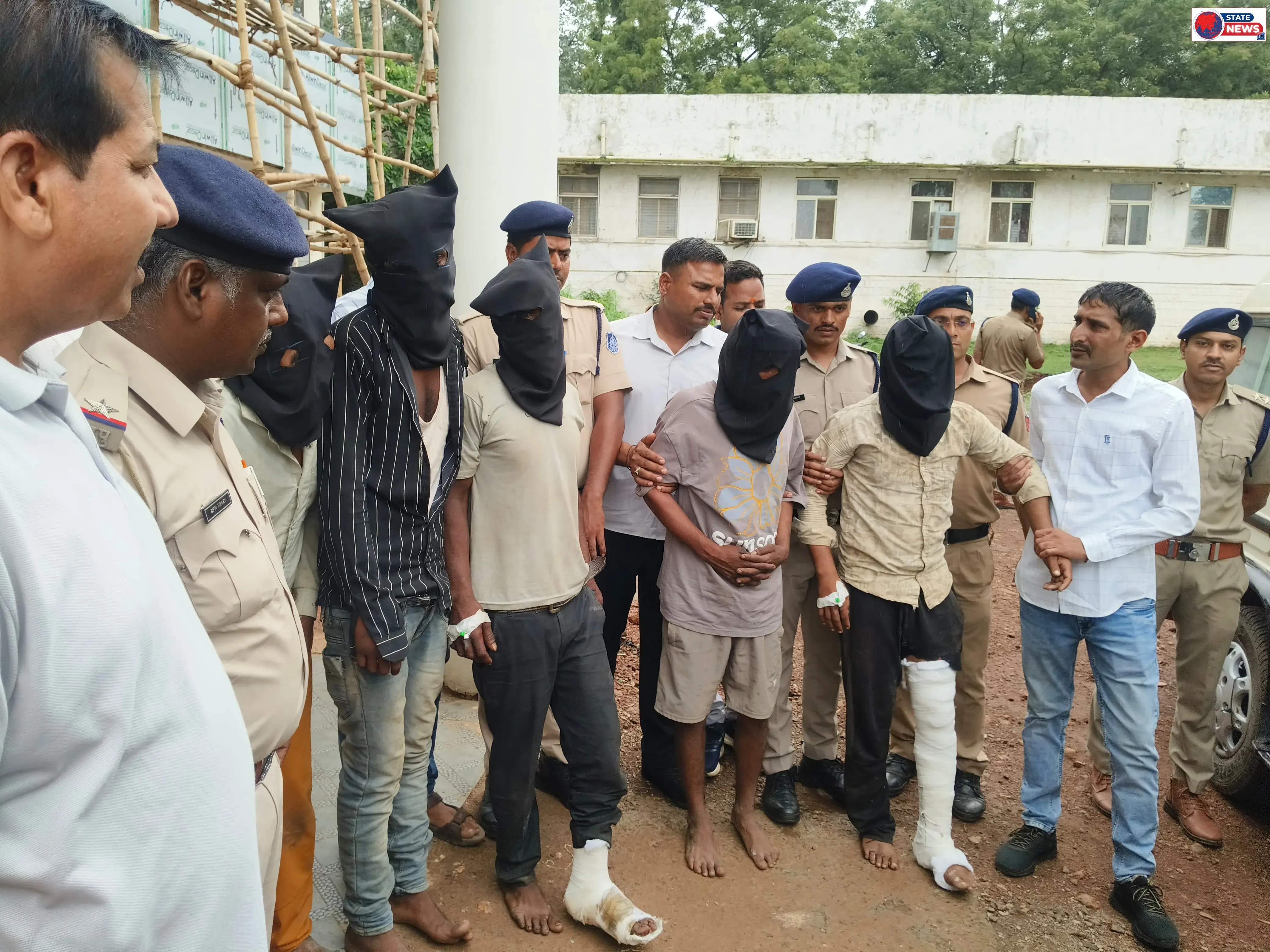 गुना: युवती से दुष्कर्म के प्रयास और लूटकांड का 24 घंटे में पर्दाफाश, पांच आरोपी गिरफ्तार