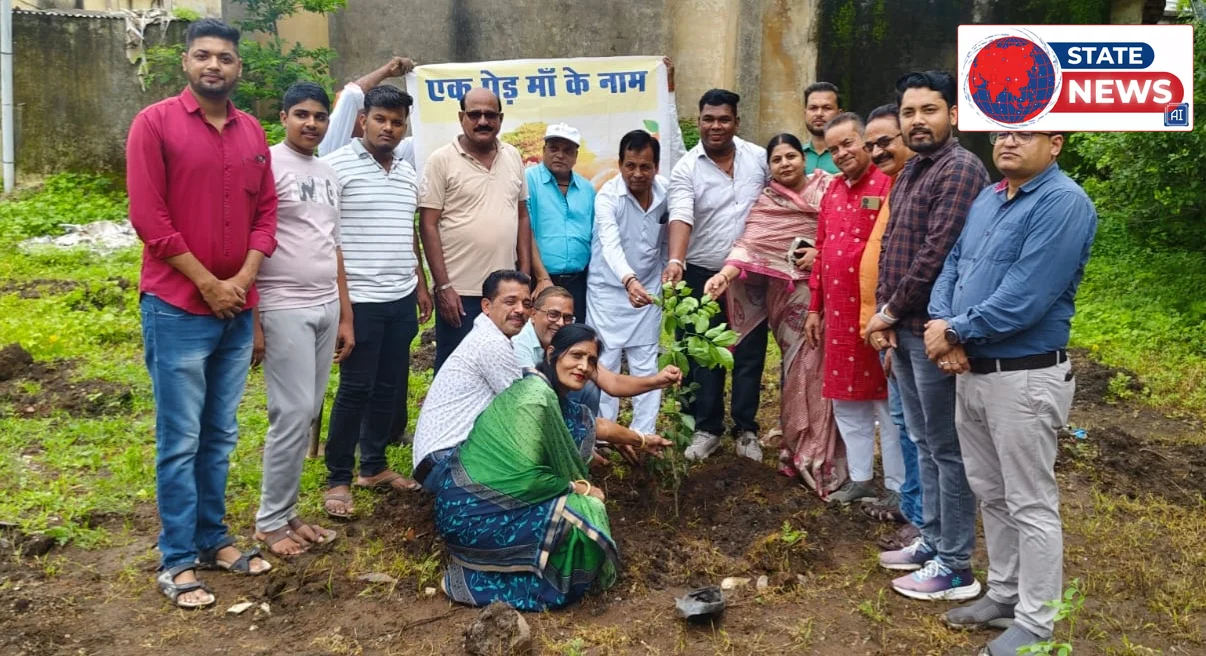 एक पेड़ माँ के नाम अभियान के तहत एसडीओपी कार्यालय में हुआ वृक्षारोपण