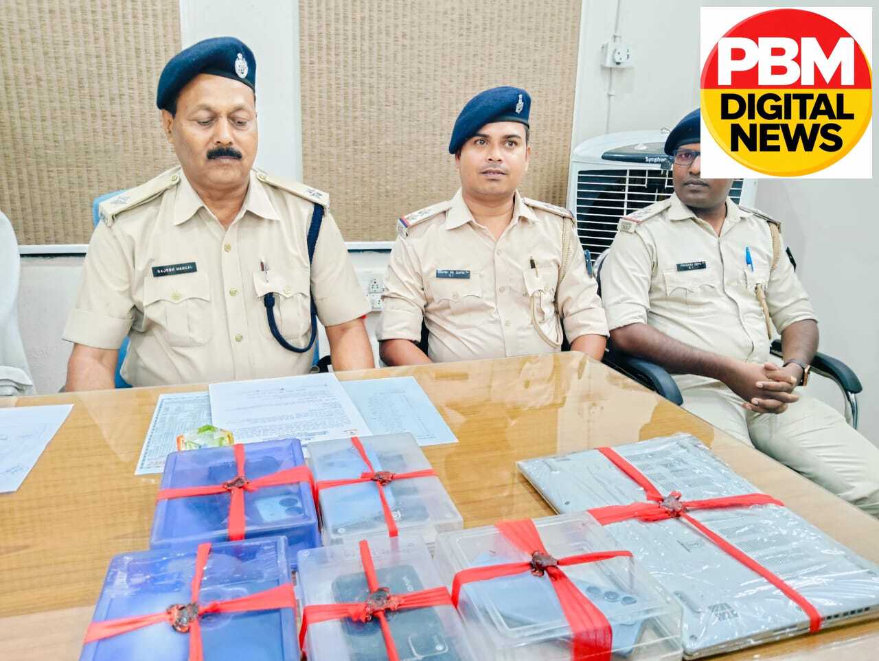 🔴 ब्रेकिंग न्यूज: जामताड़ा पुलिस की बड़ी कार्रवाई! आंगनवाड़ी केंद्र में चल रहे साइबर ठगी के नेटवर्क का भंडाफोड़, 4 गिरफ्तार