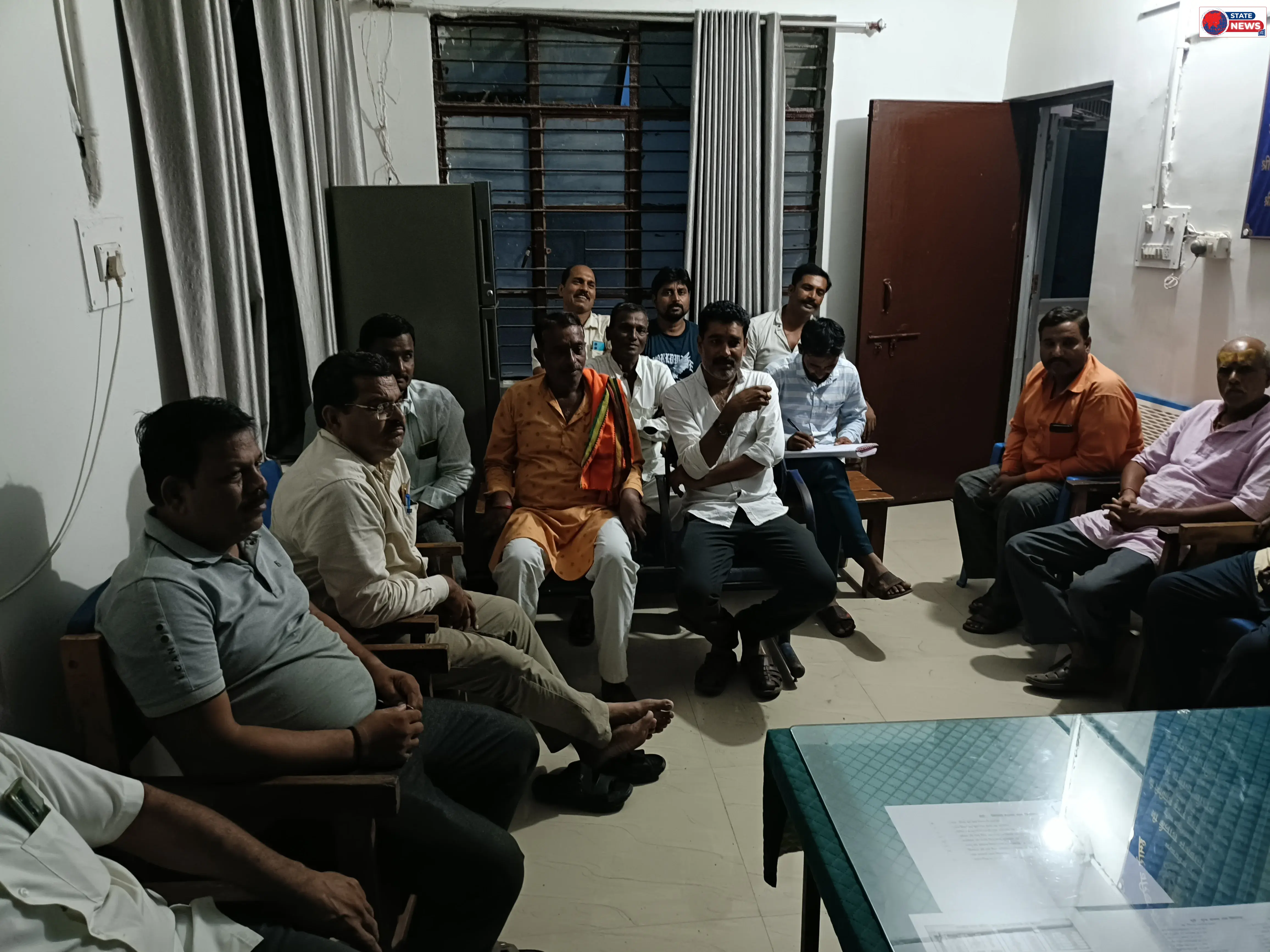 खिमलासा थाना में शान्ति समिति मीटिंग 