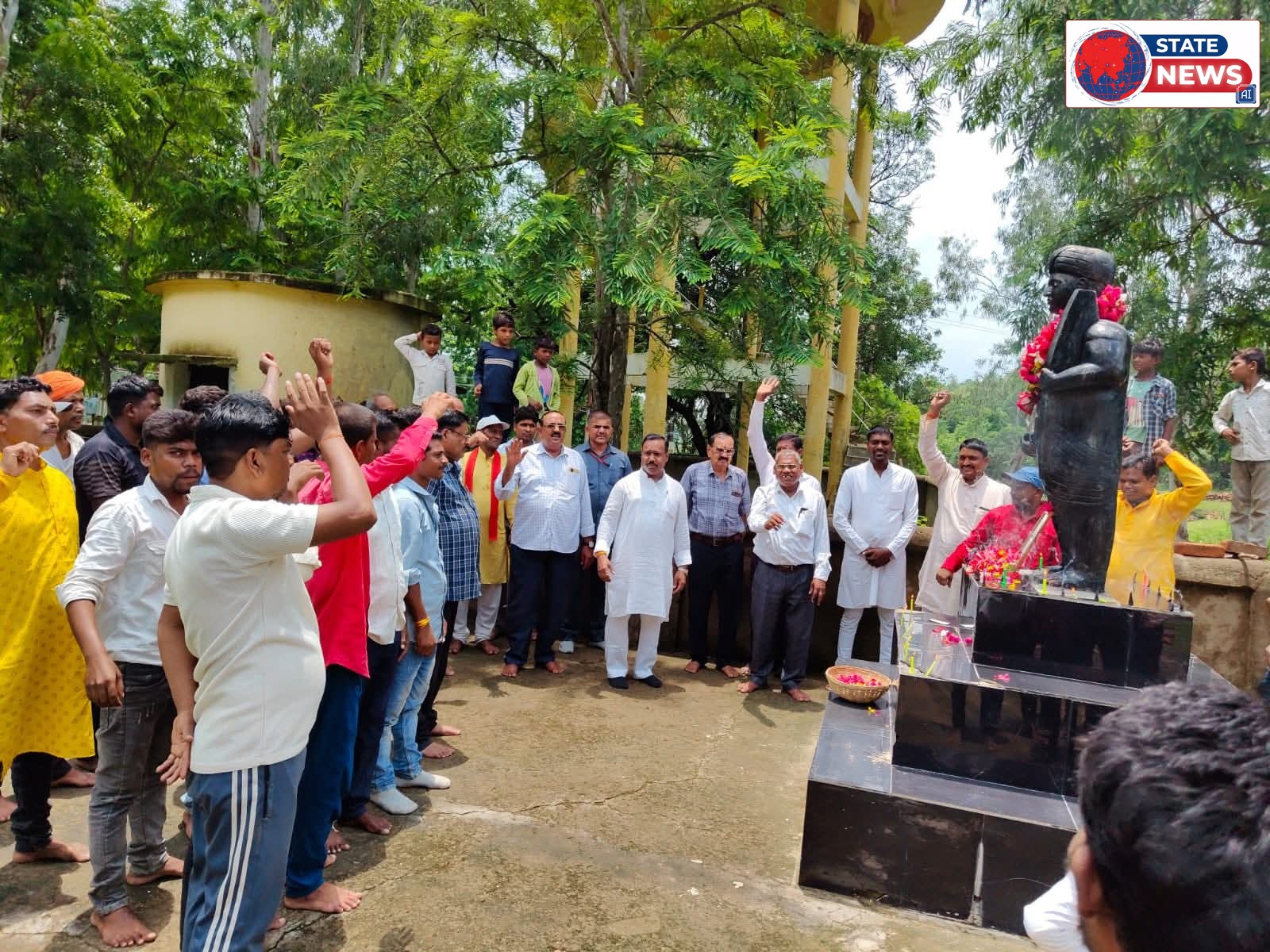 आदिवासी गौरव की हुंकार से गूंजा उकसा, कमलेश्वर पटेल ने समाज के साथ मनाया ऐतिहासिक गौरव दिवस