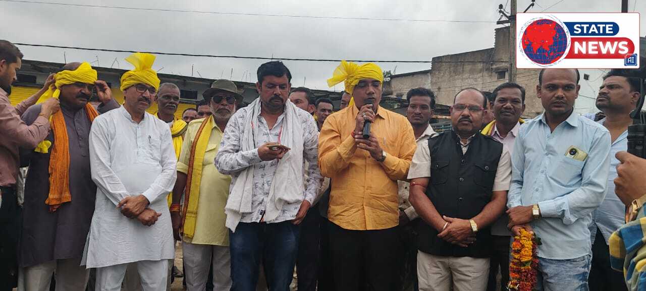 विश्व आदिवासी दिवस: केसली के रानी दुर्गावती चौक पर उमड़ा जनसैलाब, भव्य रैली में एकजुट हुआ सर्वसमाज