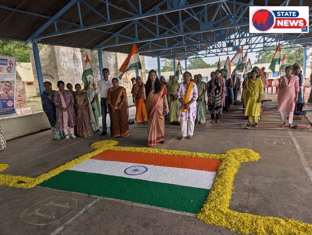 *हर घर तिरंगा अभियान देश के प्रति सम्मान, गौरव और एकता की भावना को मजबूत करने का अवसर है - कलेक्‍टर श्रीमती माथुर*