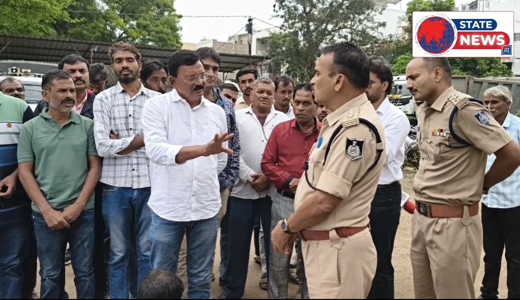 मोटर-केबल चोरी से परेशान किसानों ने थाने में किया धरना प्रदर्शन,एसपी से चर्चा एक सप्ताह में चोरों को पकड़ने के आश्वासन पर समाप्त हुआ प्रदर्श