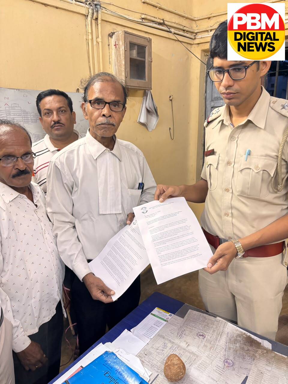 💥नेताजी सुभाष चंद्र बोस पर विवादित टिप्पणी को लेकर चित्तरंजन में गरमाया माहौल, बीजेपी सांसद अनंत महाराज के खिलाफ कांग्रेस का जोरदार प्रदर्शन