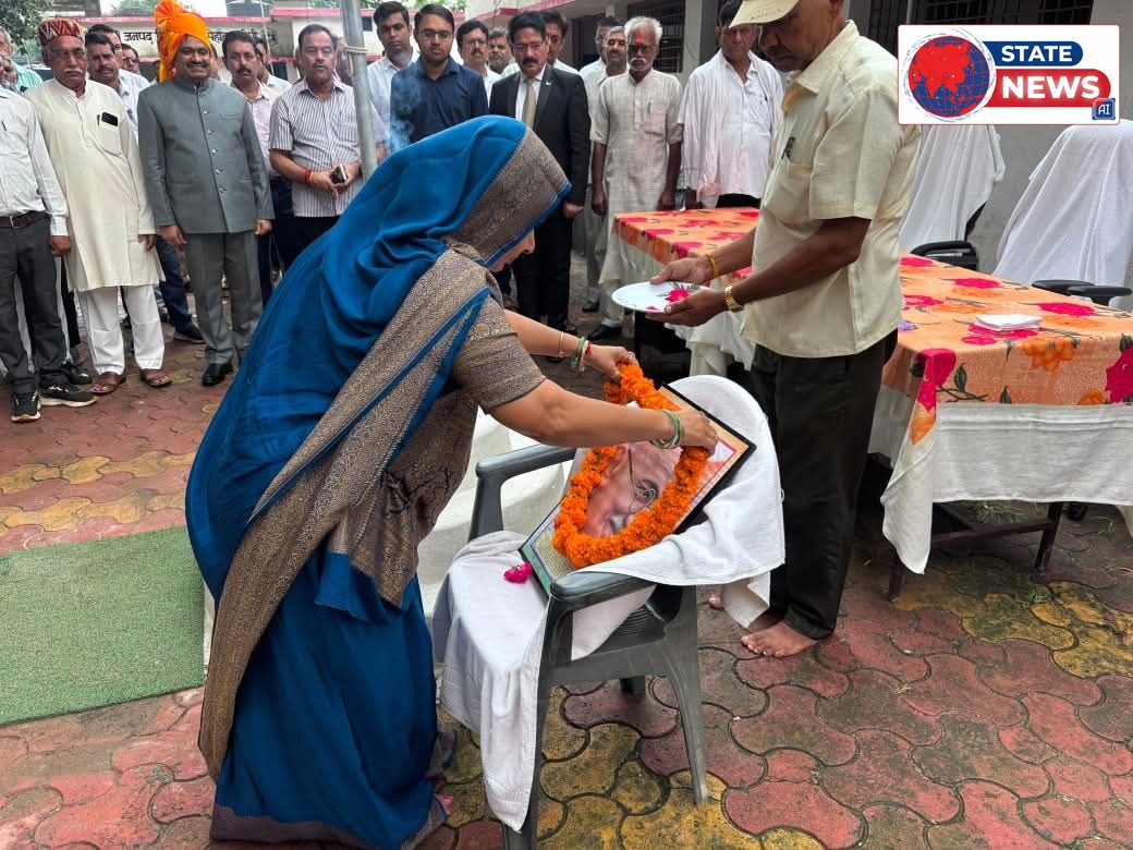 जनपद पंचायत सिहावल में शान से लहराया तिरंगा, गरिमामय माहौल में मनाया गया स्वतंत्रता दिवस