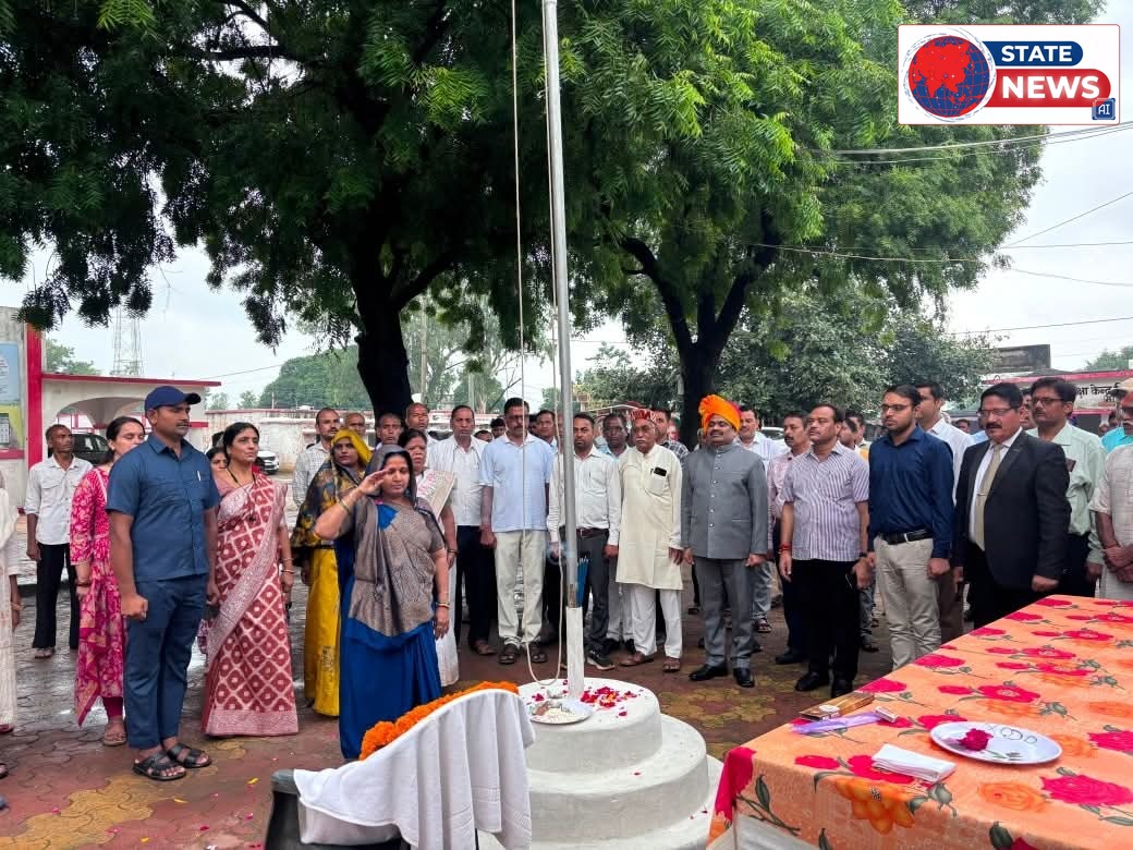 जनपद पंचायत सिहावल में शान से लहराया तिरंगा, गरिमामय माहौल में मनाया गया स्वतंत्रता दिवस
