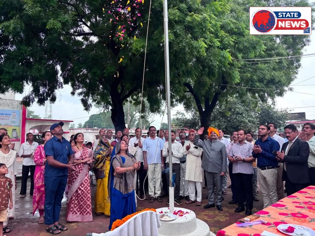 जनपद पंचायत सिहावल में शान से लहराया तिरंगा, गरिमामय माहौल में मनाया गया स्वतंत्रता दिवस