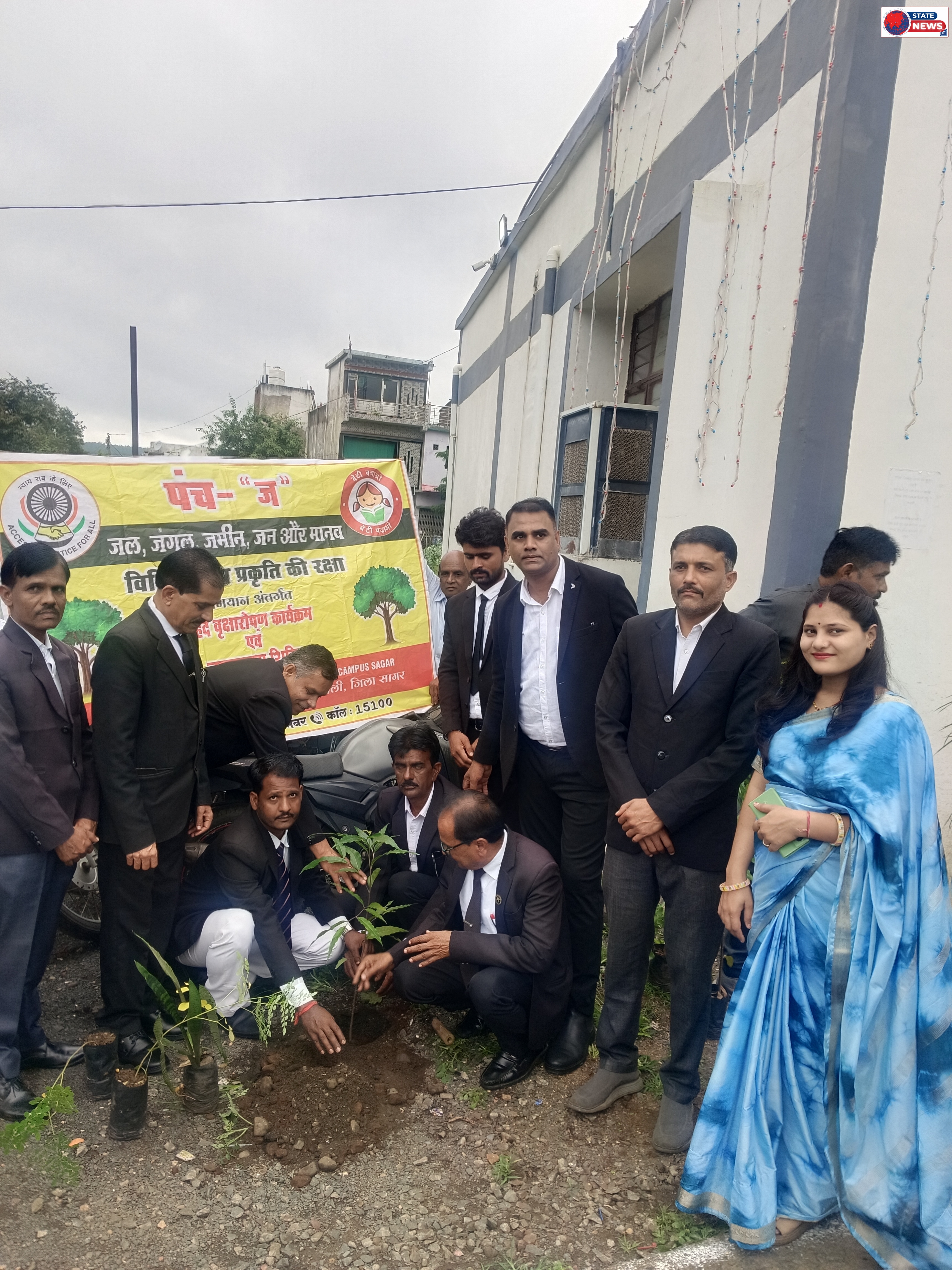 केसली में स्वतंत्रता दिवस पर देशभक्ति का दिखा उत्साह, खेल परिसर में सामूहिक कार्यक्रम से पूर्व फहराया गया तिरंगा