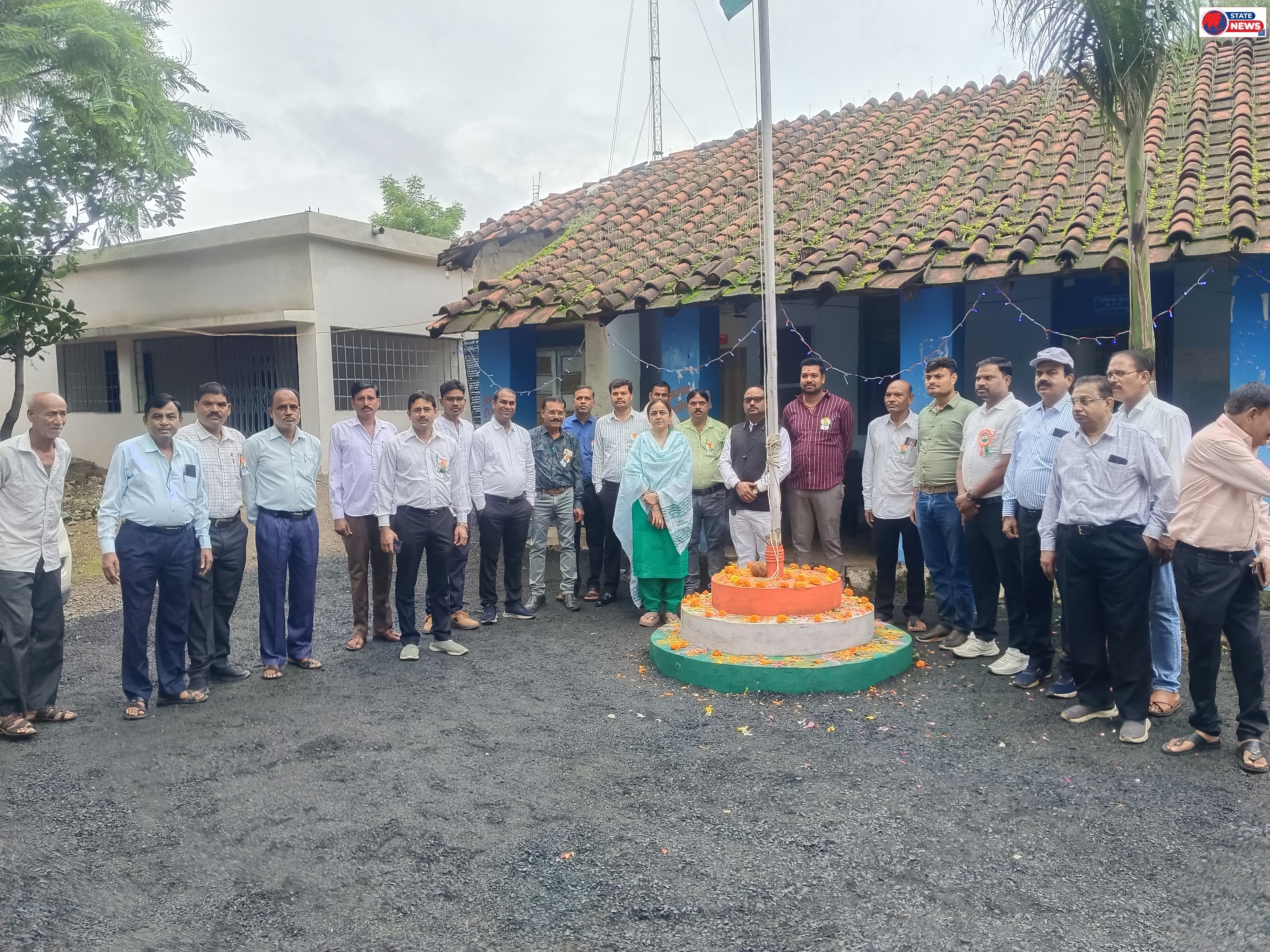 केसली में स्वतंत्रता दिवस पर देशभक्ति का दिखा उत्साह, खेल परिसर में सामूहिक कार्यक्रम से पूर्व फहराया गया तिरंगा