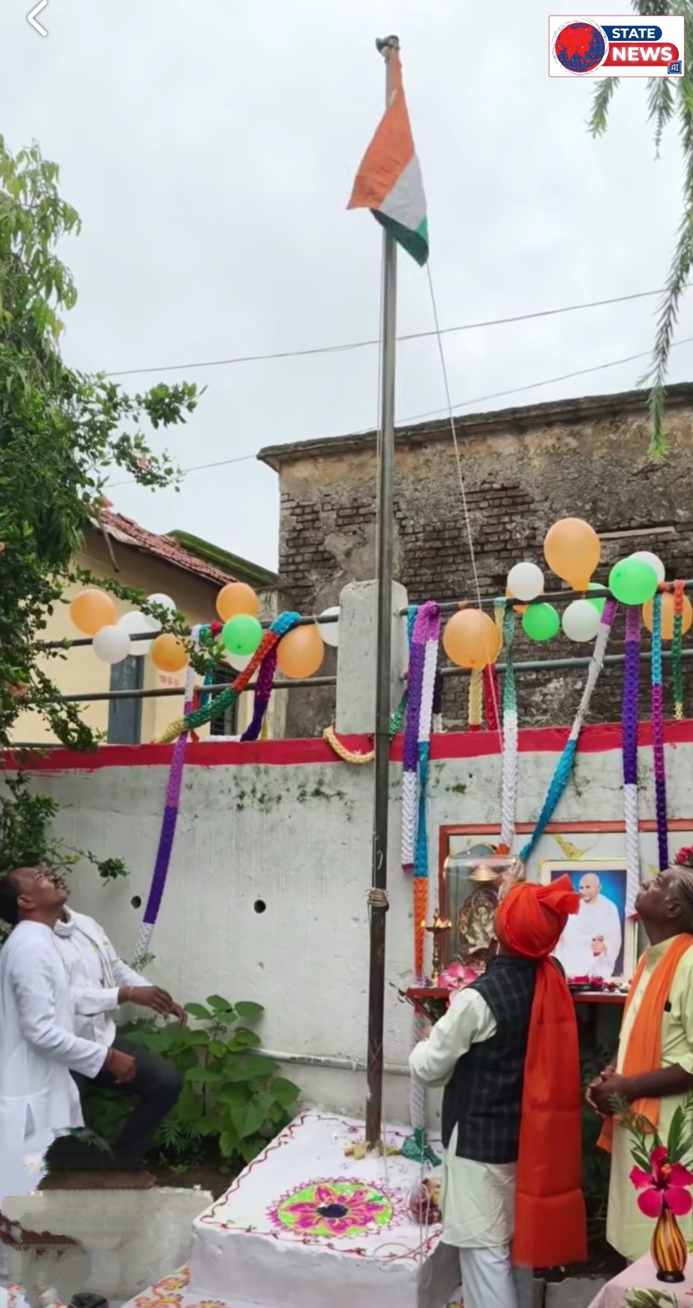 केसली में स्वतंत्रता दिवस पर देशभक्ति का दिखा उत्साह, खेल परिसर में सामूहिक कार्यक्रम से पूर्व फहराया गया तिरंगा