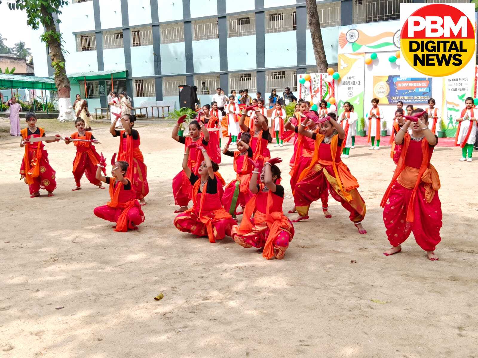 🇭🇺डीएवी पब्लिक स्कूल रूपनारायणपुर में धूमधाम से मना 80वां स्वतंत्रता दिवस: देशभक्ति और सांस्कृतिक प्रस्तुतियों से गूंजा परिसर🇭🇺