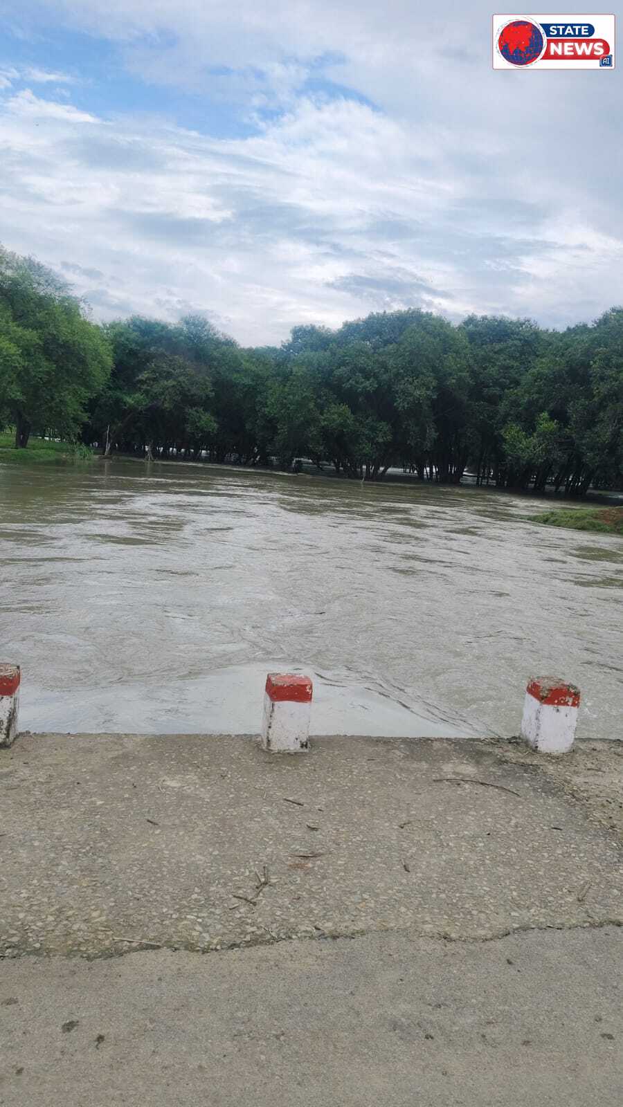 तेज बारिश ने बढ़ाई मुश्किलें, कुढेरी नाला उफान पर; दुधमनिया, गेरुआ और मेढ़ौली के मार्ग अवरुद्ध