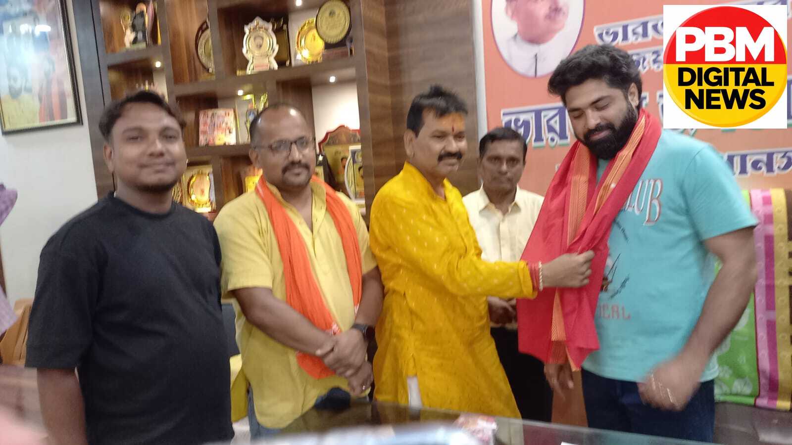 💥 मिहिजाम-चित्तरंजन की जनसमस्याओं को लेकर बाराबनी विधायक अरिजीत रॉय से मिला प्रतिनिधिमंडल, सौंपा ज्ञापन