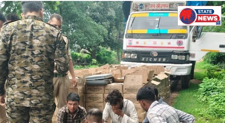 अवैध शराब से भरा ट्रक पकड़ायाः ग्वालियर से जबलपुर ले जा रही थी, 14 लाख 281 पेटी शराब जब्त