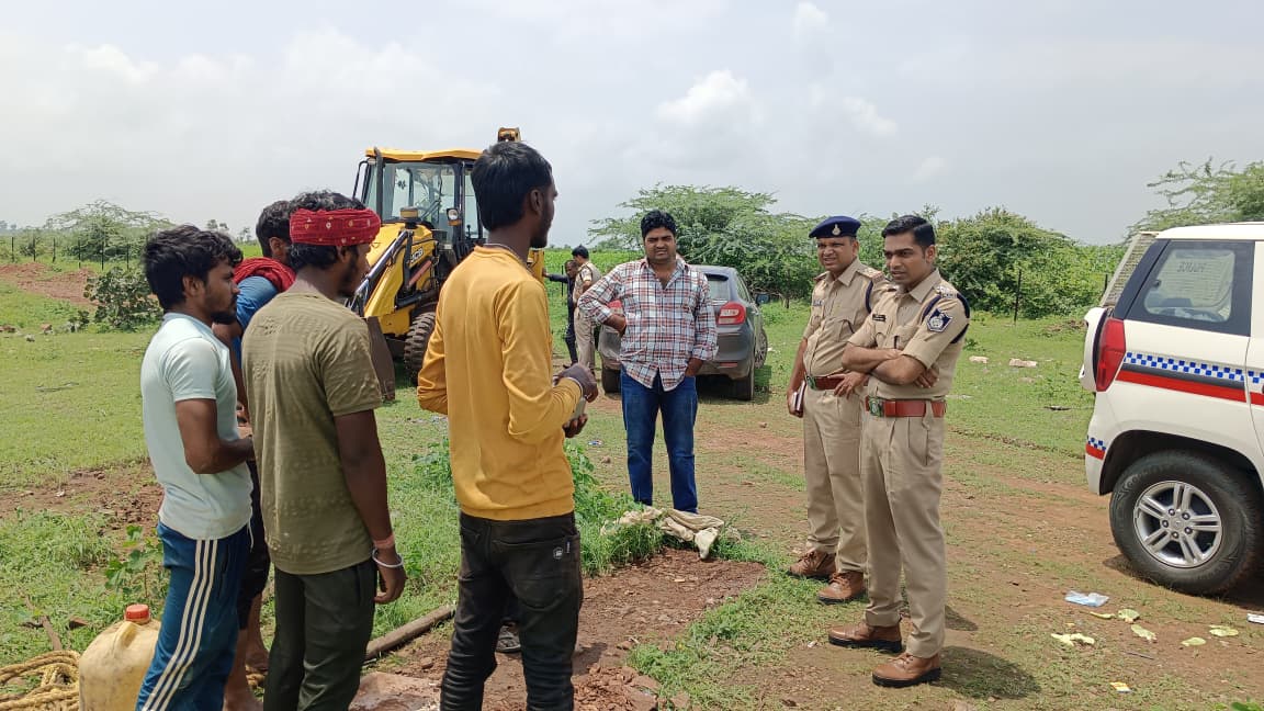 डाकन के शक ने ली 68 वर्षीय महिला की जान, सोते समय सिर पर वार कर हत्या; चार आरोपी गिरफ्तार