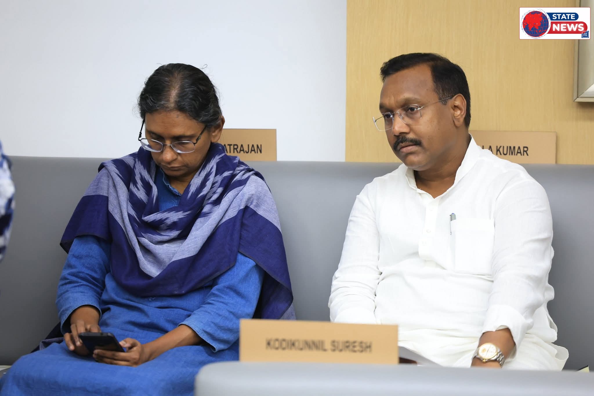 कांग्रेस कार्यसमिति की महत्वपूर्ण बैठक में शामिल हुए पूर्व मंत्री एवं CWC सदस्य कमलेश्वर पटेल