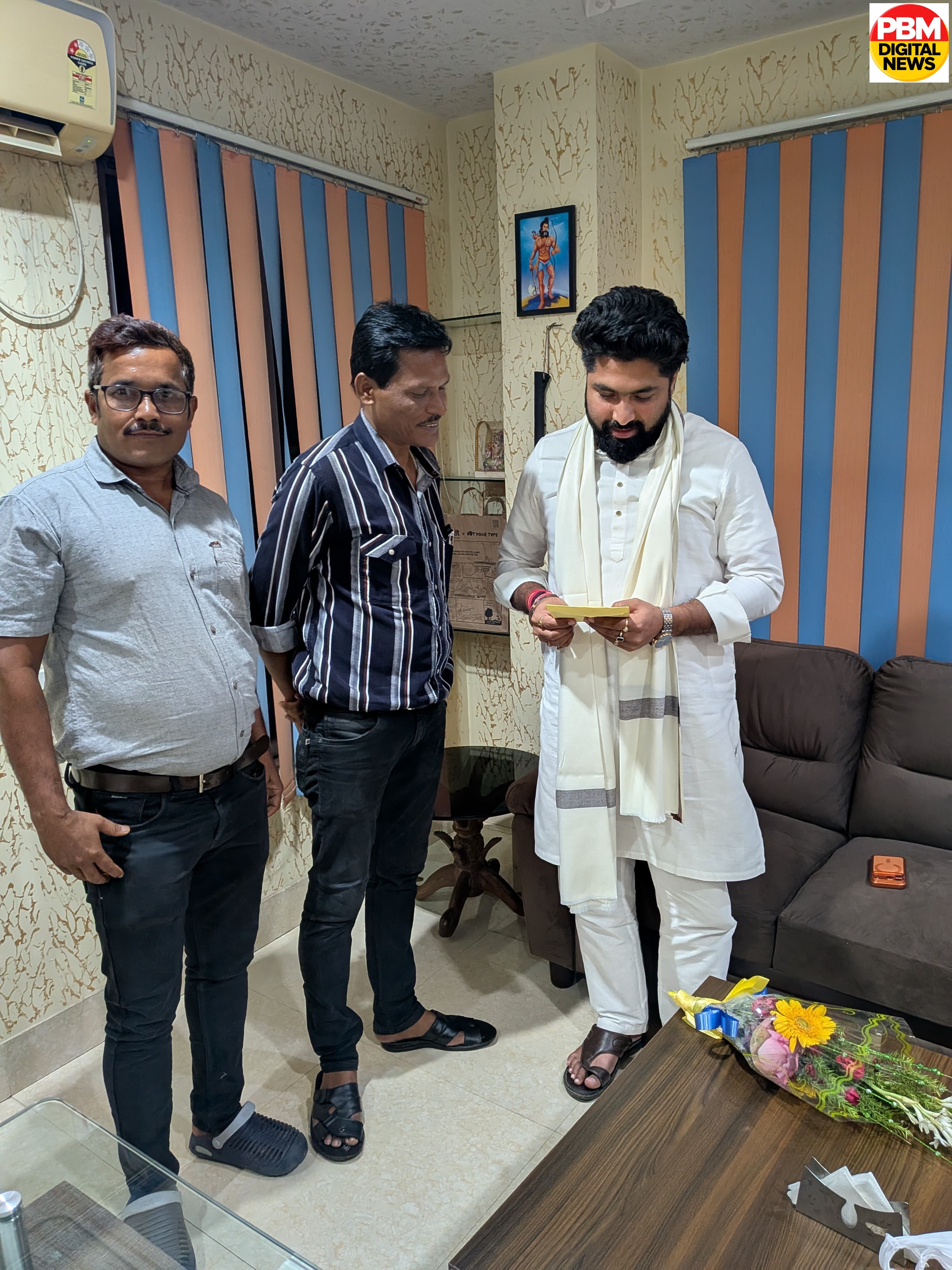 💥 चित्तरंजन : सिमजुरी दुर्गा पूजा 2026: पंचमी के अवसर पर होगा भव्य उद्घाटन, समिति ने दिया विधायक को औपचारिक निमंत्रण