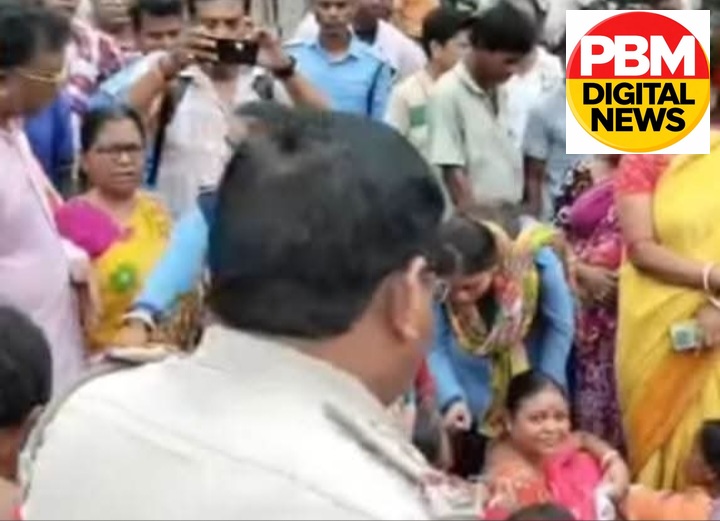 🚨*पश्चिमबंगाल*अन्नपूर्णा योजना की राशि न मिलने पर भड़कीं महिलाएं: सालनपुर के बाद कल्यानेश्वरी-बराकर रोड किया जाम, प्रशासन पर लगाए गंभीर आरोप*