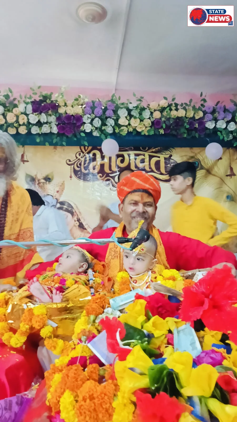 श्रीकृष्ण जन्मोत्सव पर गूंजे नंद के आनंद भयो के जयकारे