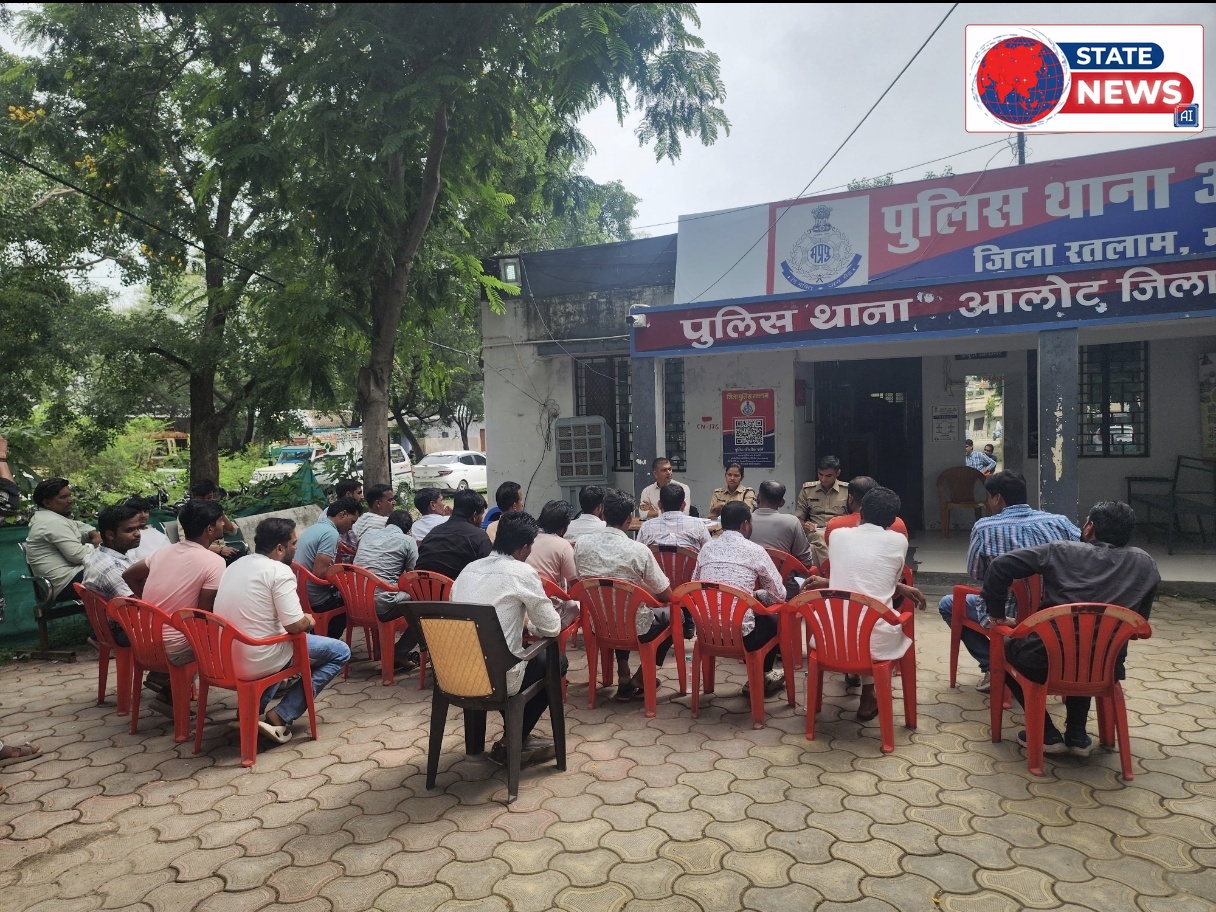 कावड़ यात्रा और ईद मिलाद-उन-नबी को लेकर शांति समिति की बैठक
