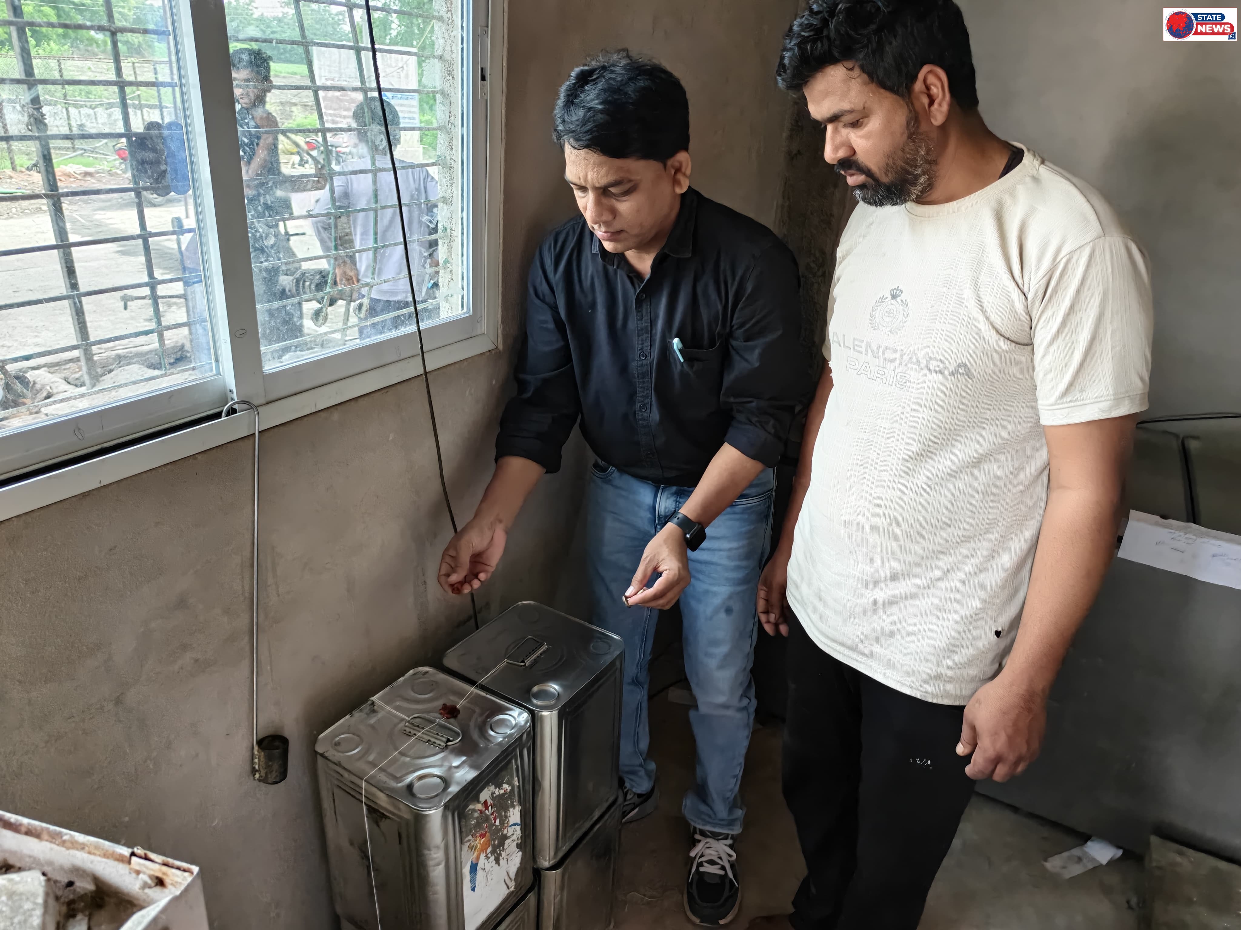 आलोट में मावा-घी पर बड़ी कार्रवाई, 218 किलो सामग्री जब्त