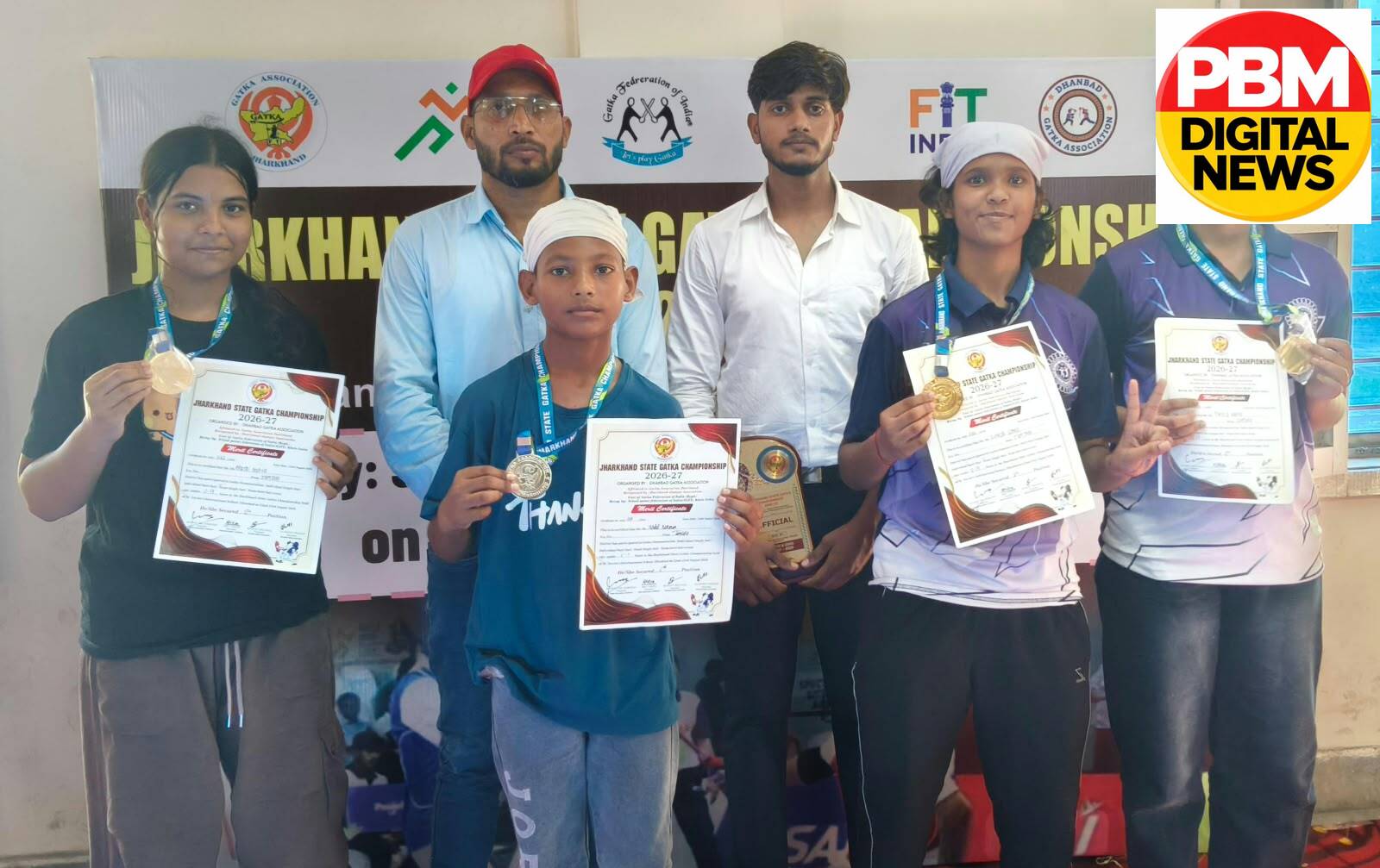 🕹*गतका मार्शल आर्ट: जामताड़ा के खिलाड़ियों ने राज्य स्तर पर लहराया परचम, जीते 3 स्वर्ण और 1 रजत पदक; राष्ट्रीय प्रतियोगिता के लिए चयन*