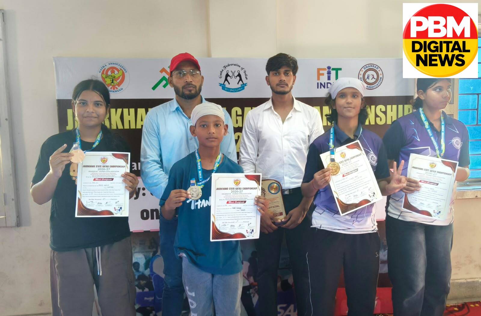 🕹*गतका मार्शल आर्ट: जामताड़ा के खिलाड़ियों ने राज्य स्तर पर लहराया परचम, जीते 3 स्वर्ण और 1 रजत पदक; राष्ट्रीय प्रतियोगिता के लिए चयन*