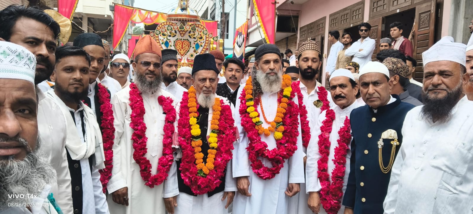 *ईद मिलादुन्नबी पर मंसूरी चौक बहारपुरा से निकला भव्य जुलूस*

*नबी-ए-पाक ﷺ की आमद की खुशी में गूंजे नारों से माहौल हुआ खुशनुमा, हबीब बैंड रहा आकर्षण का केंद्र*