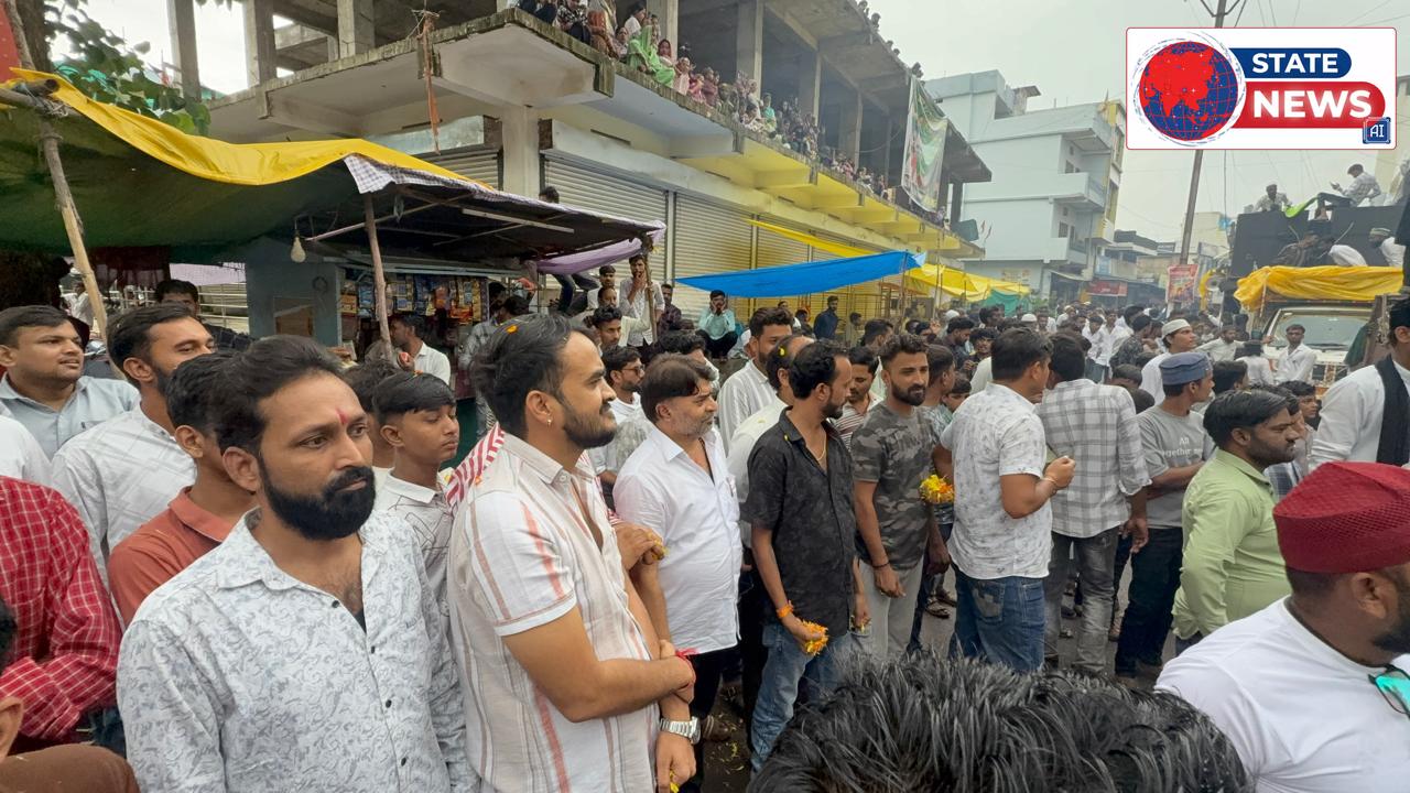 ईद मिलादुन्नबी पर देवरी में दिखी हिंदू-मुस्लिम एकता की मिसाल, भाईचारे की तस्वीरों ने जीता दिल