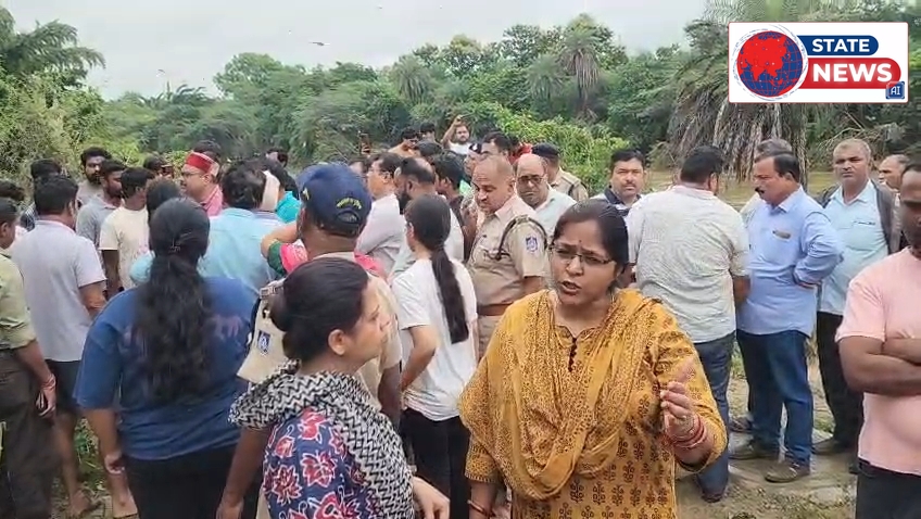 हमीदिया में अवैध निर्माण पर बुलडोजर की कार्रवाई