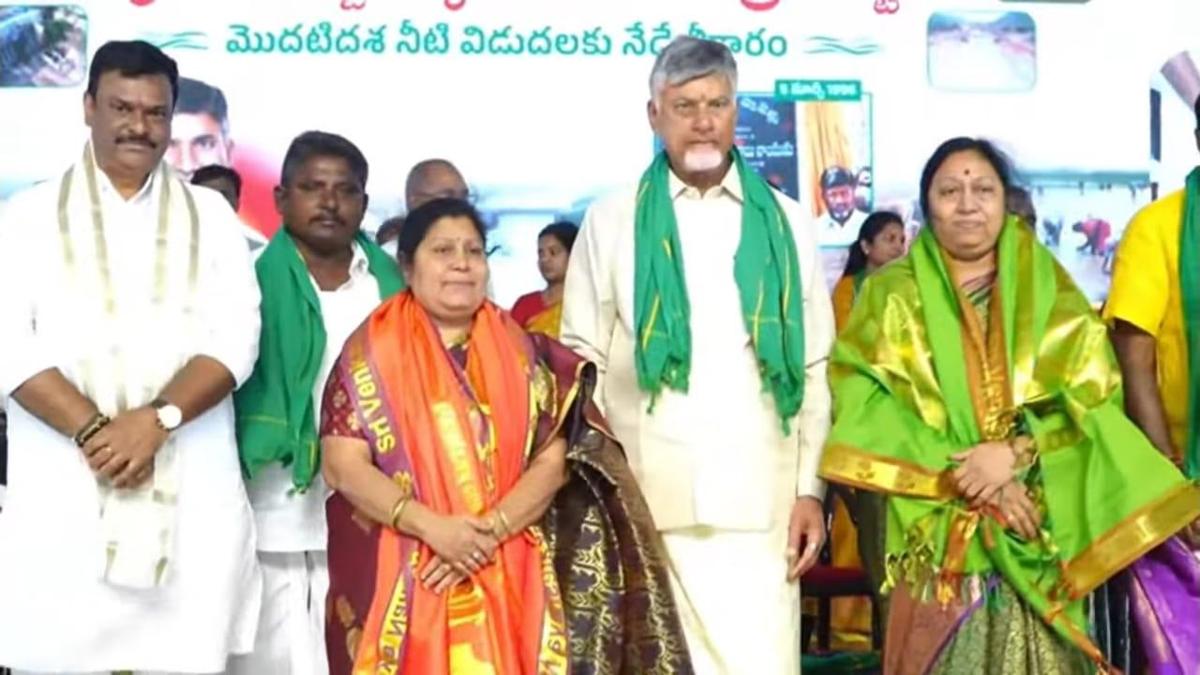 Andhra Pradesh CM Honors Poola Subbaiah's Daughters at Veligonda Project Launch
