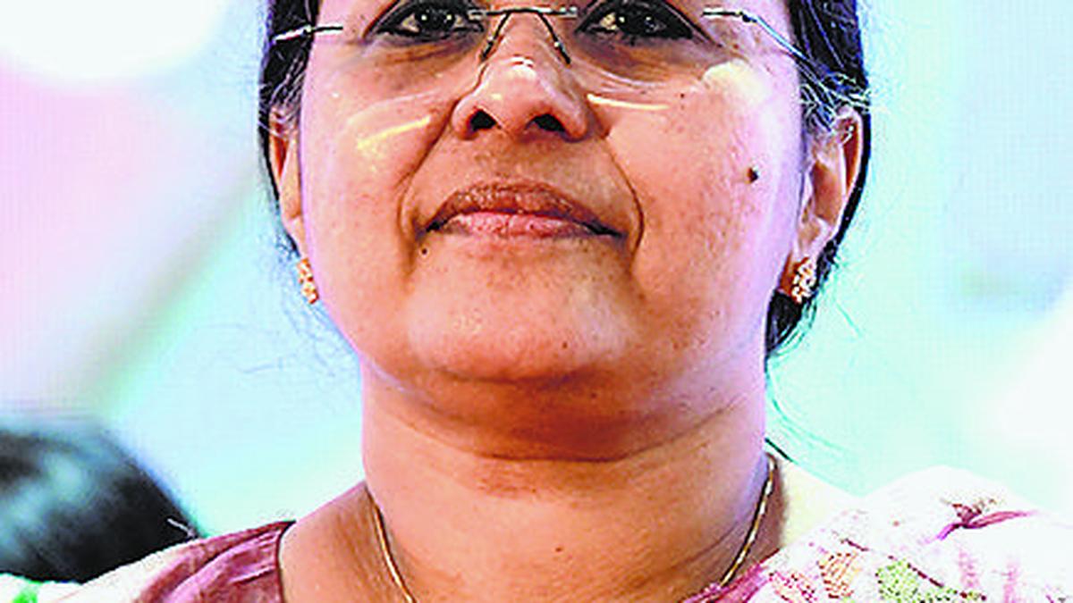 SIT Launched to Investigate Alleged Attack on Ex-Health Minister Veena George at Kannur Station