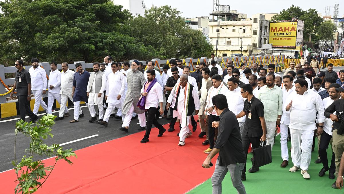 Revanth Urges Massive Protests for KCR's Resignation Across Telangana