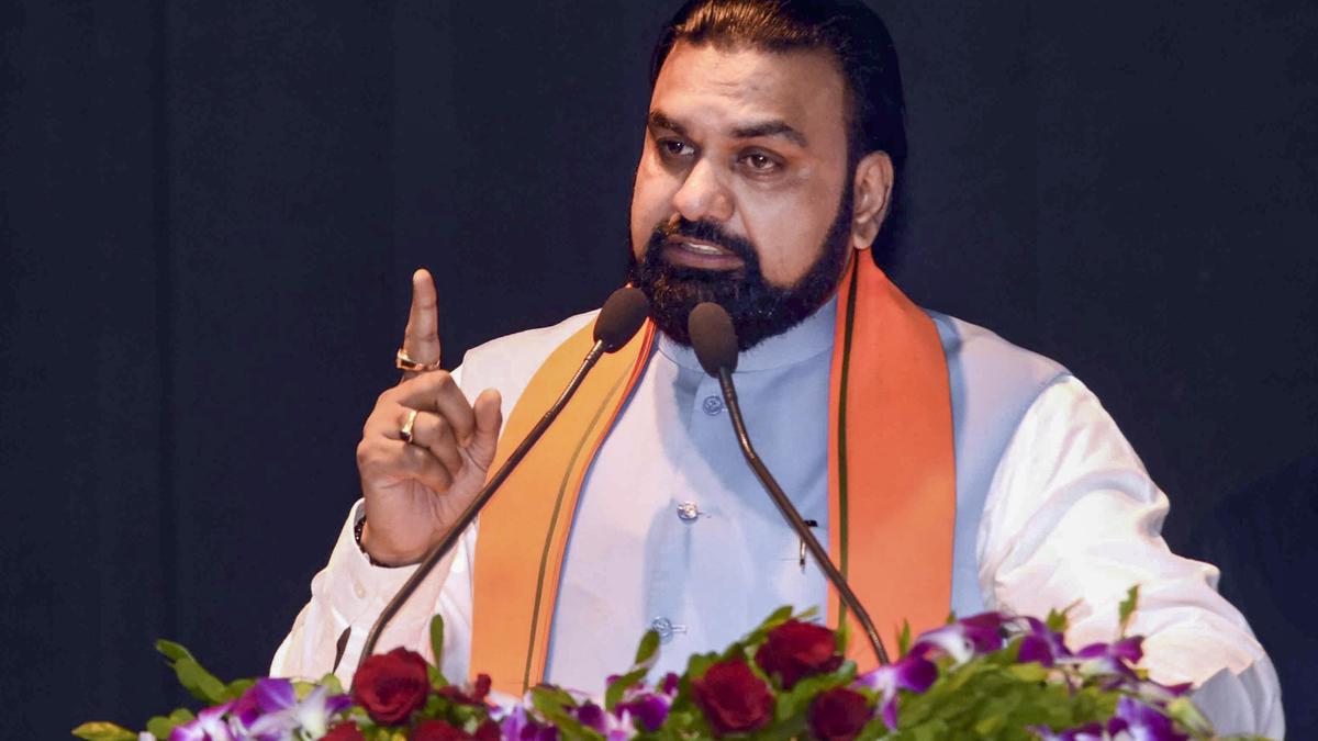 Bihar CM Presses Union Minister for Swift Action on Irrigation and Flood Control Projects